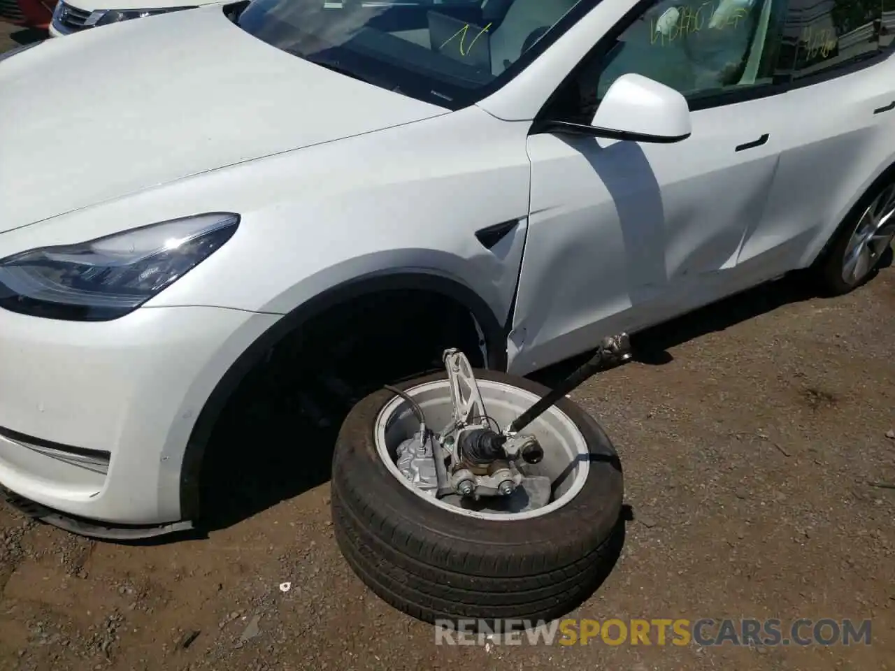 9 Photograph of a damaged car 7SAYGDEE3NF353760 TESLA MODEL Y 2022