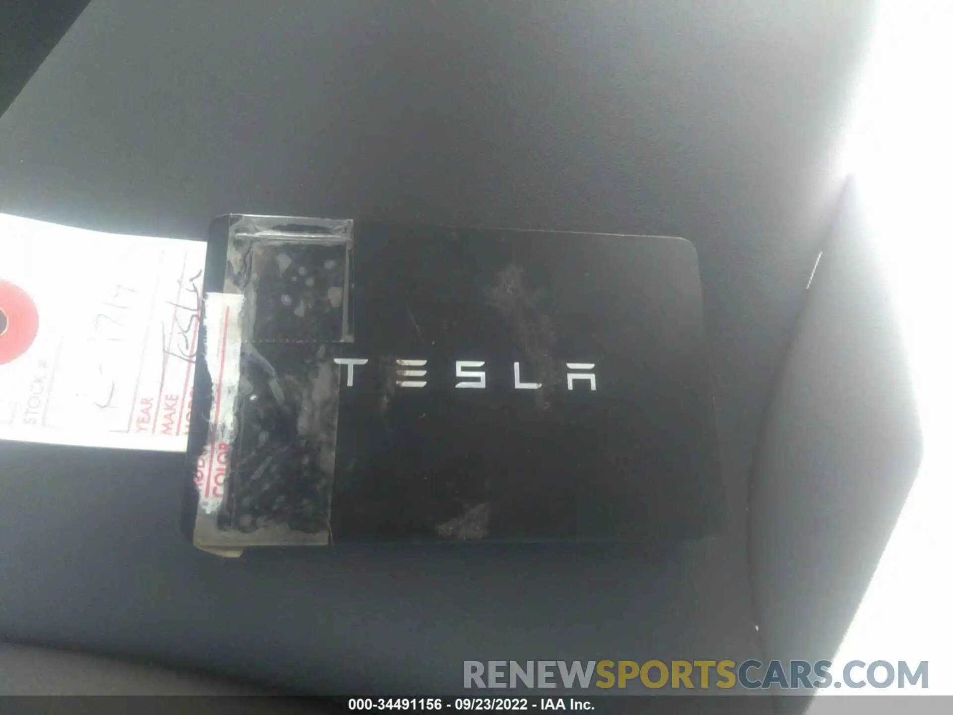 11 Photograph of a damaged car 7SAYGDEE3NF362510 TESLA MODEL Y 2022