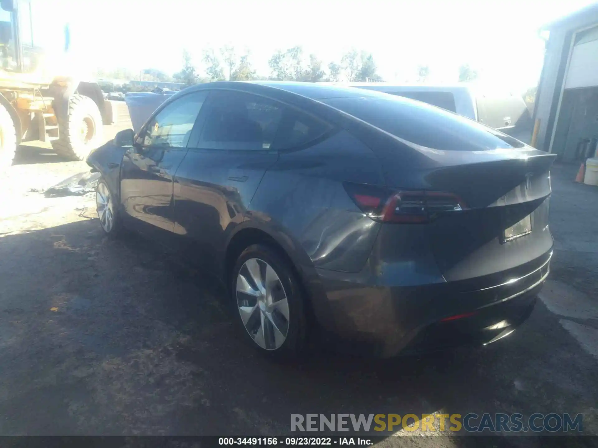 3 Photograph of a damaged car 7SAYGDEE3NF362510 TESLA MODEL Y 2022