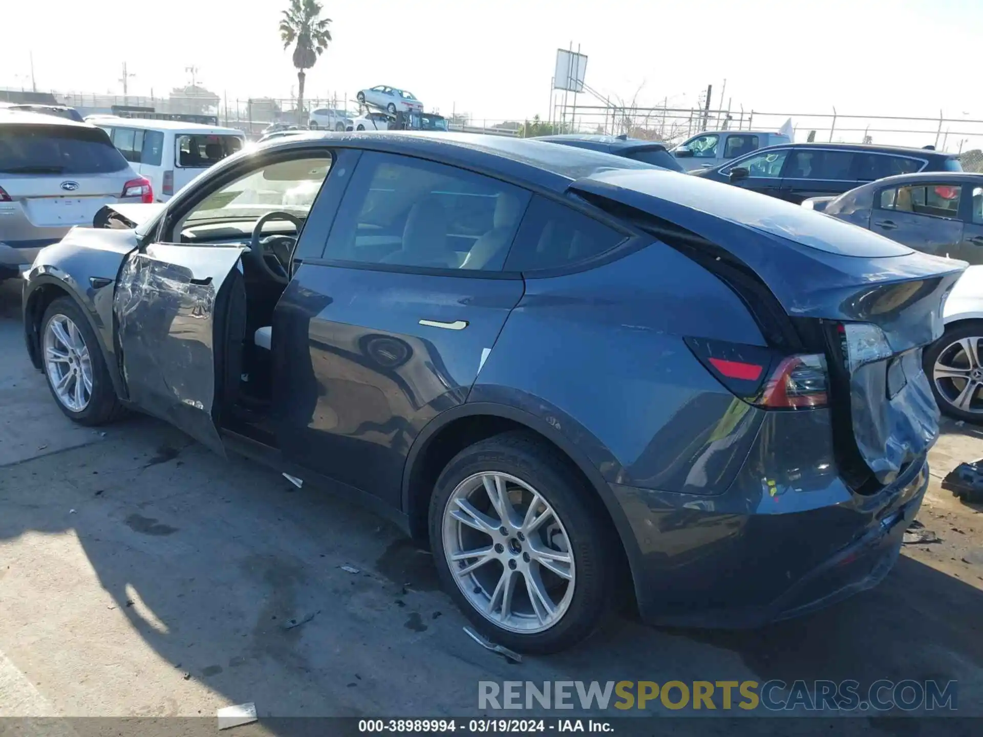 3 Photograph of a damaged car 7SAYGDEE3NF409650 TESLA MODEL Y 2022