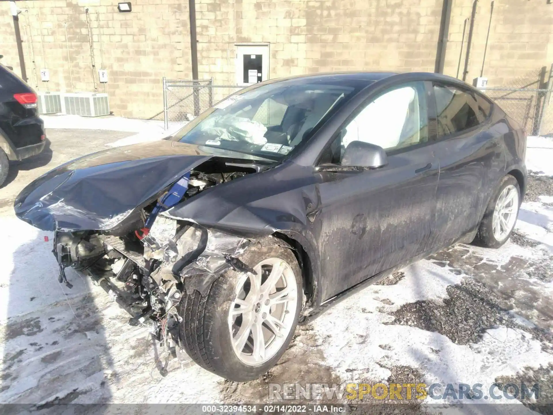 2 Photograph of a damaged car 7SAYGDEE4NF317950 TESLA MODEL Y 2022