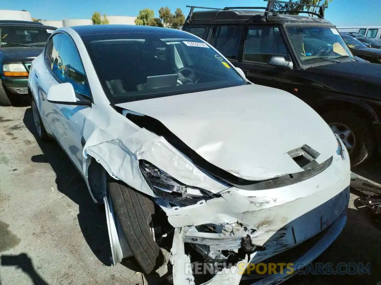 1 Photograph of a damaged car 7SAYGDEE4NF402285 TESLA MODEL Y 2022