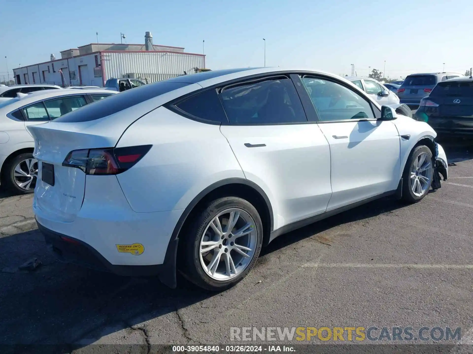 4 Photograph of a damaged car 7SAYGDEE4NF512088 TESLA MODEL Y 2022