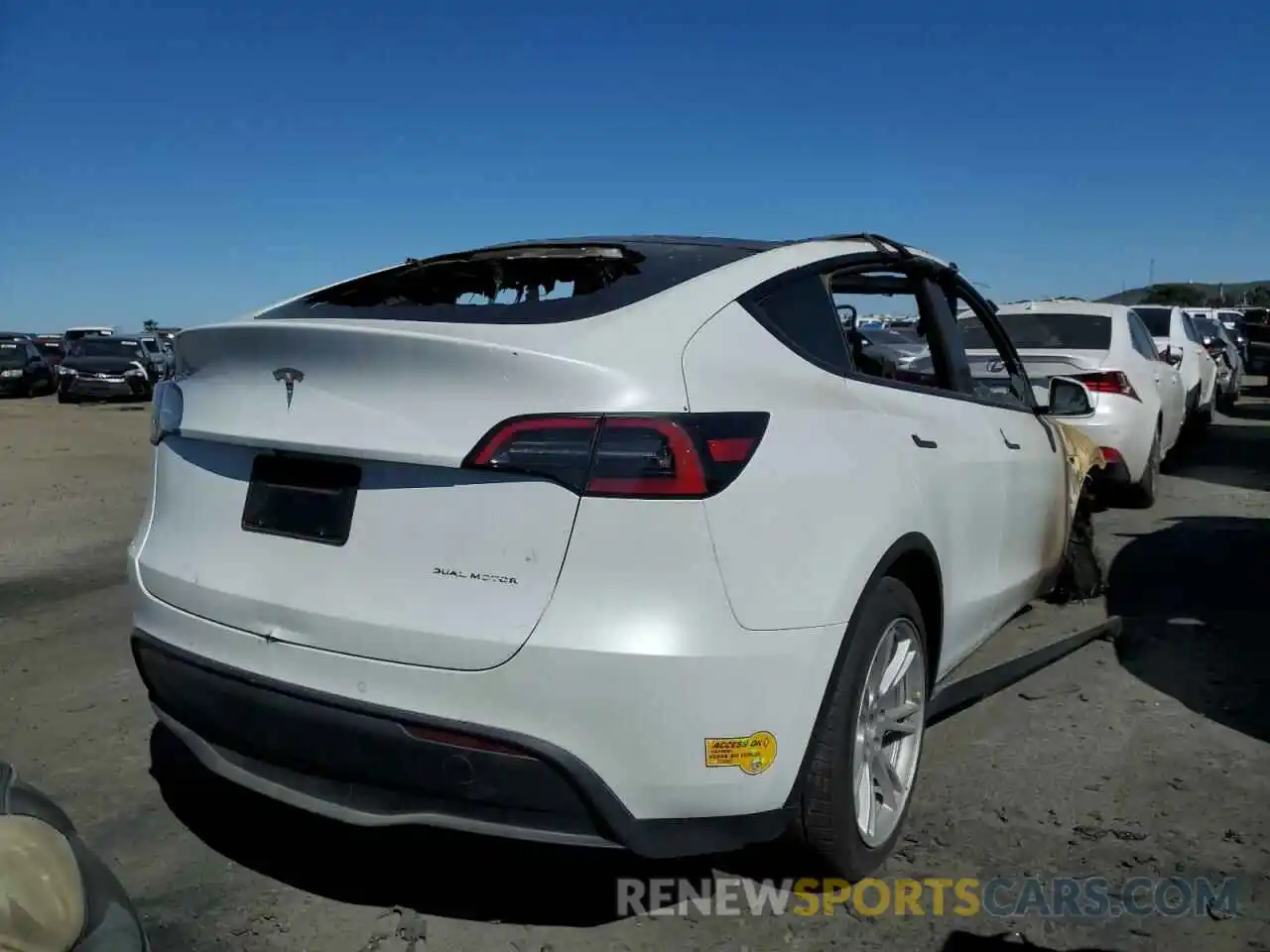 3 Photograph of a damaged car 7SAYGDEE4NF513824 TESLA MODEL Y 2022