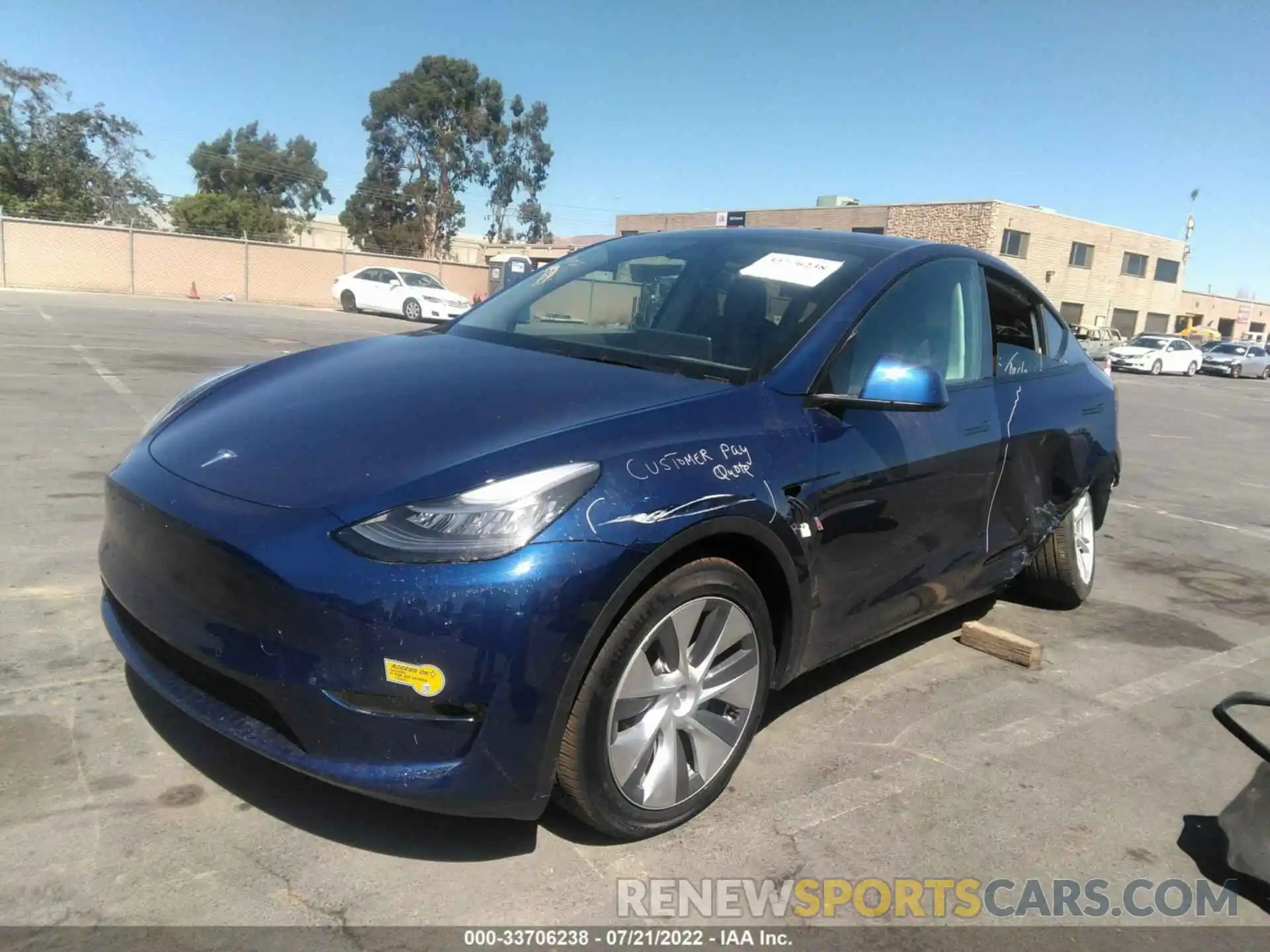 2 Photograph of a damaged car 7SAYGDEE5NF308061 TESLA MODEL Y 2022