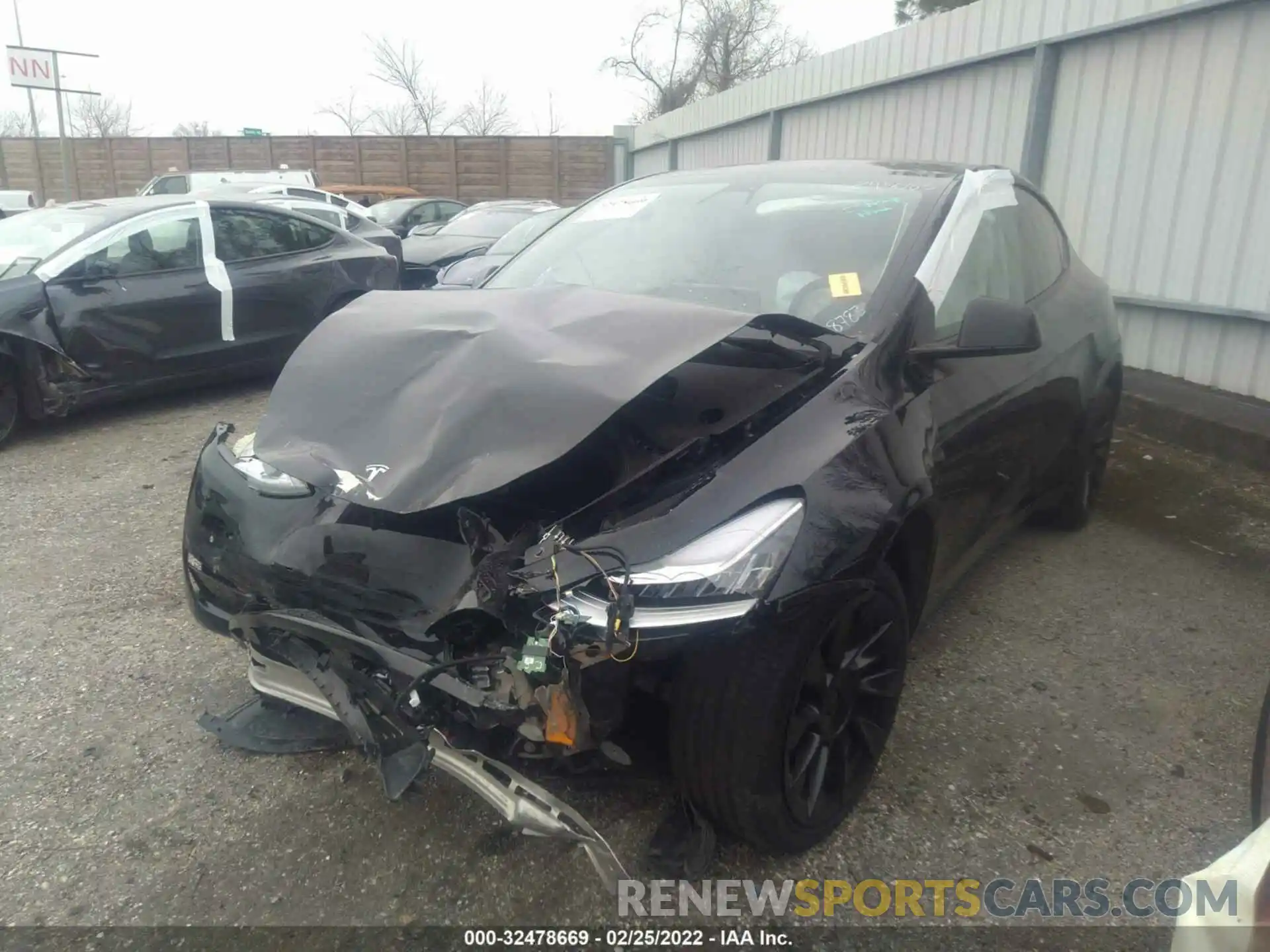 2 Photograph of a damaged car 7SAYGDEE5NF318783 TESLA MODEL Y 2022