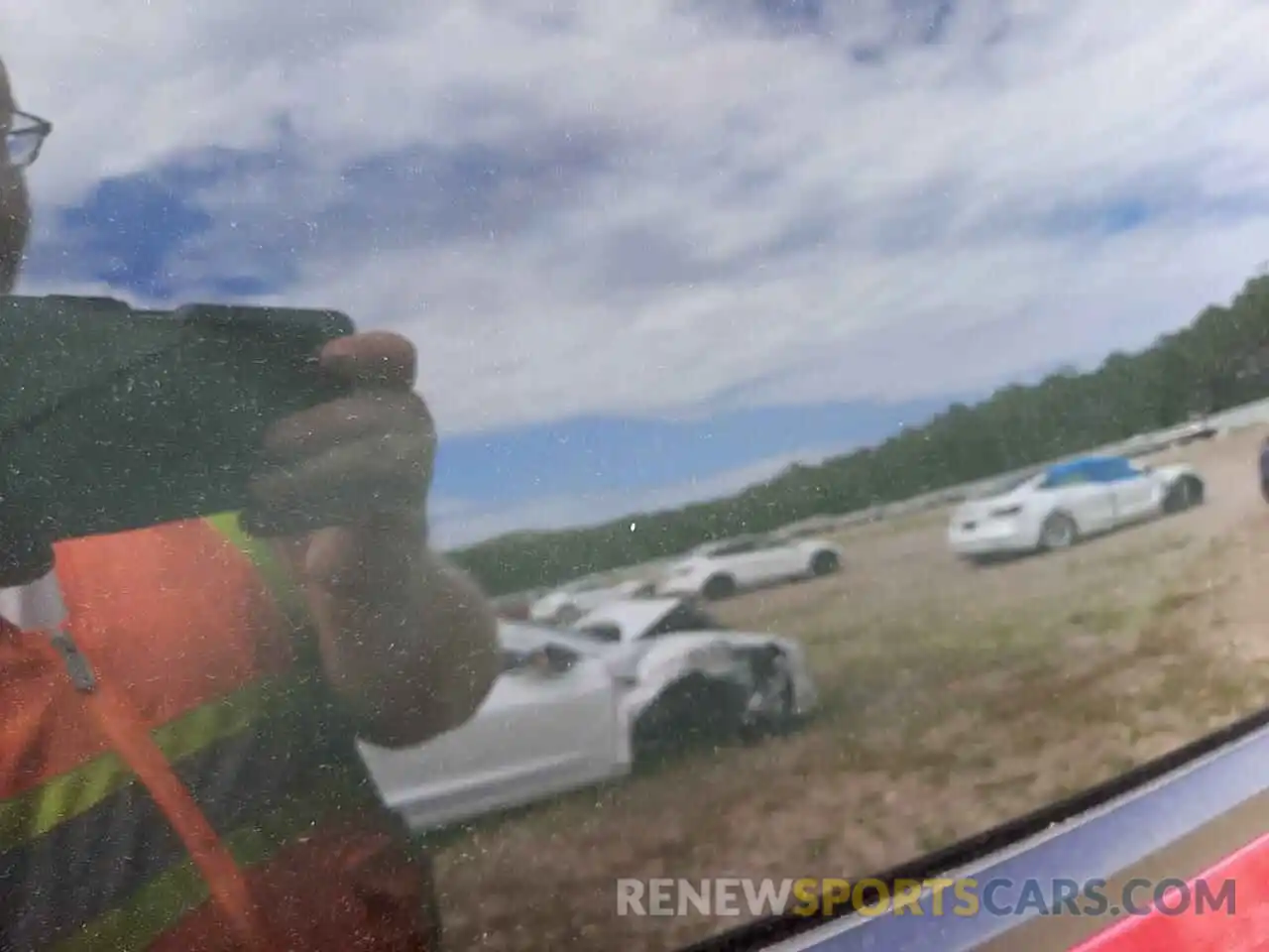 6 Photograph of a damaged car 7SAYGDEE5NF341111 TESLA MODEL Y 2022