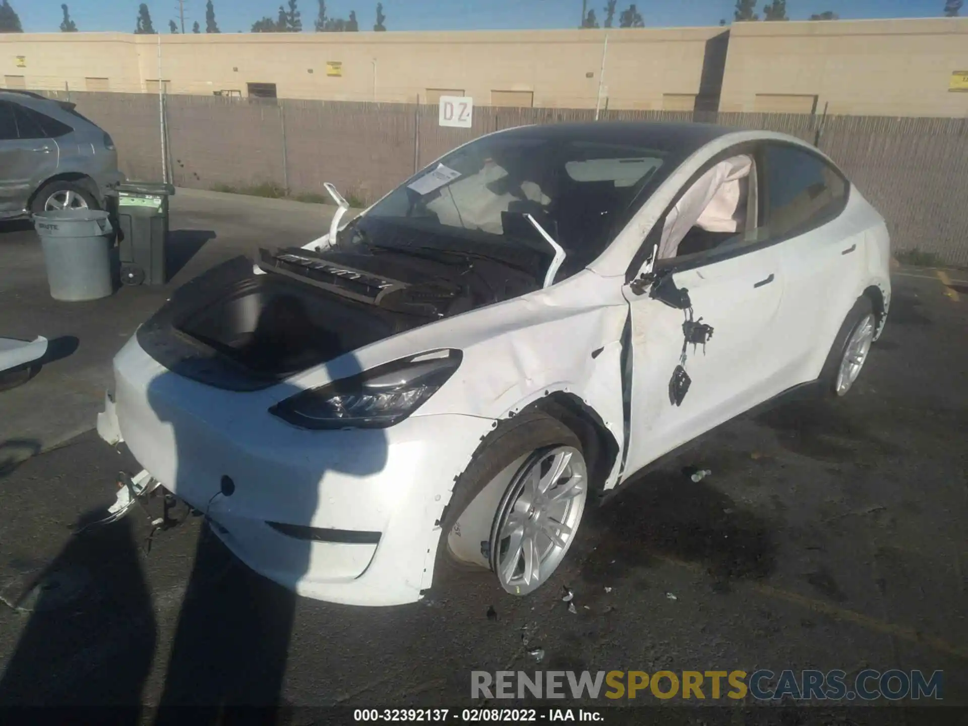 2 Photograph of a damaged car 7SAYGDEE5NF352030 TESLA MODEL Y 2022