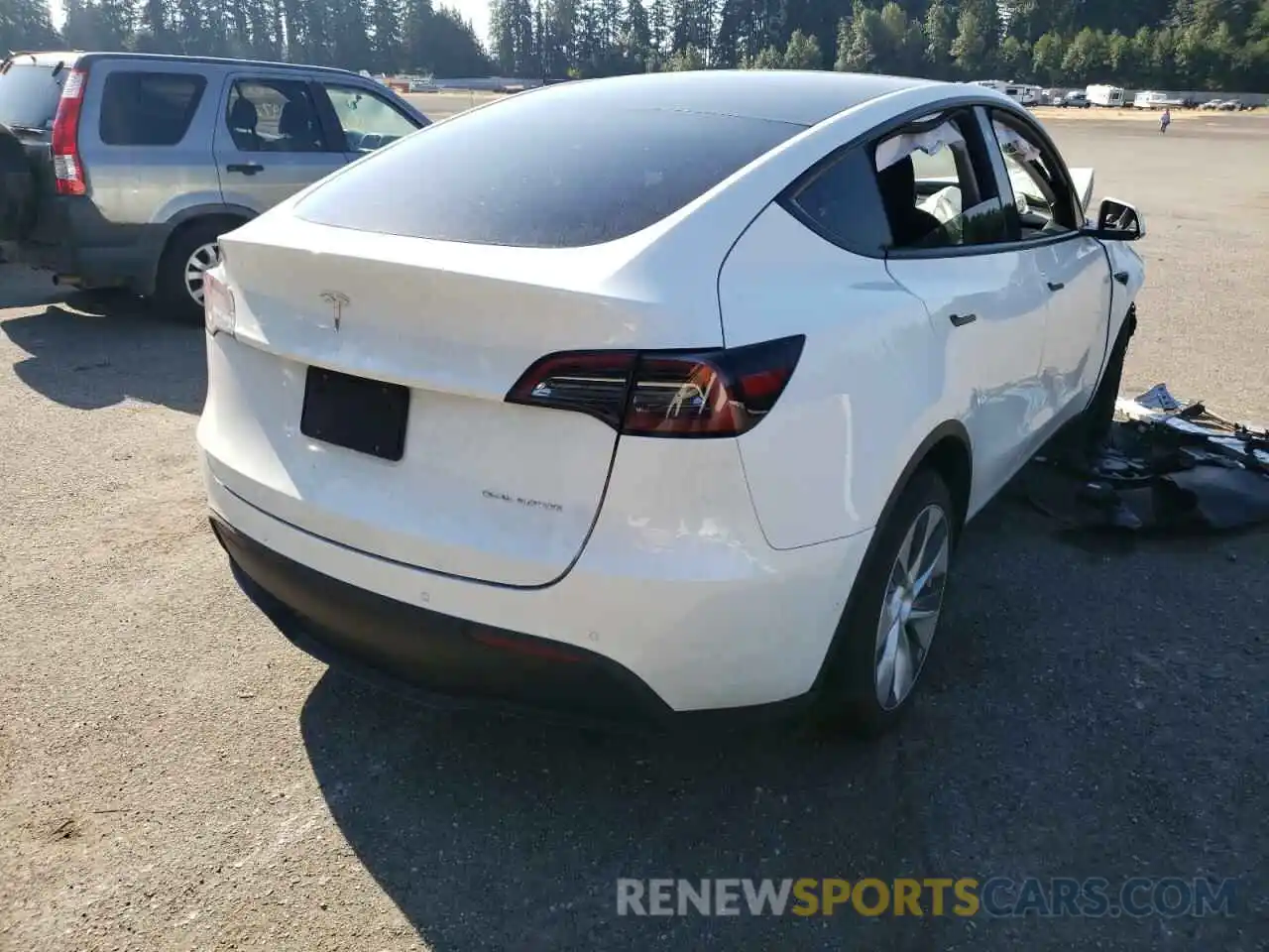 4 Photograph of a damaged car 7SAYGDEE5NF353646 TESLA MODEL Y 2022