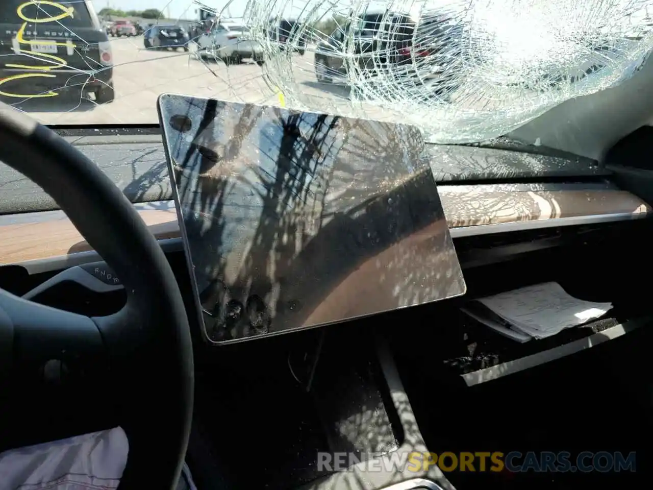 8 Photograph of a damaged car 7SAYGDEE5NF373394 TESLA MODEL Y 2022