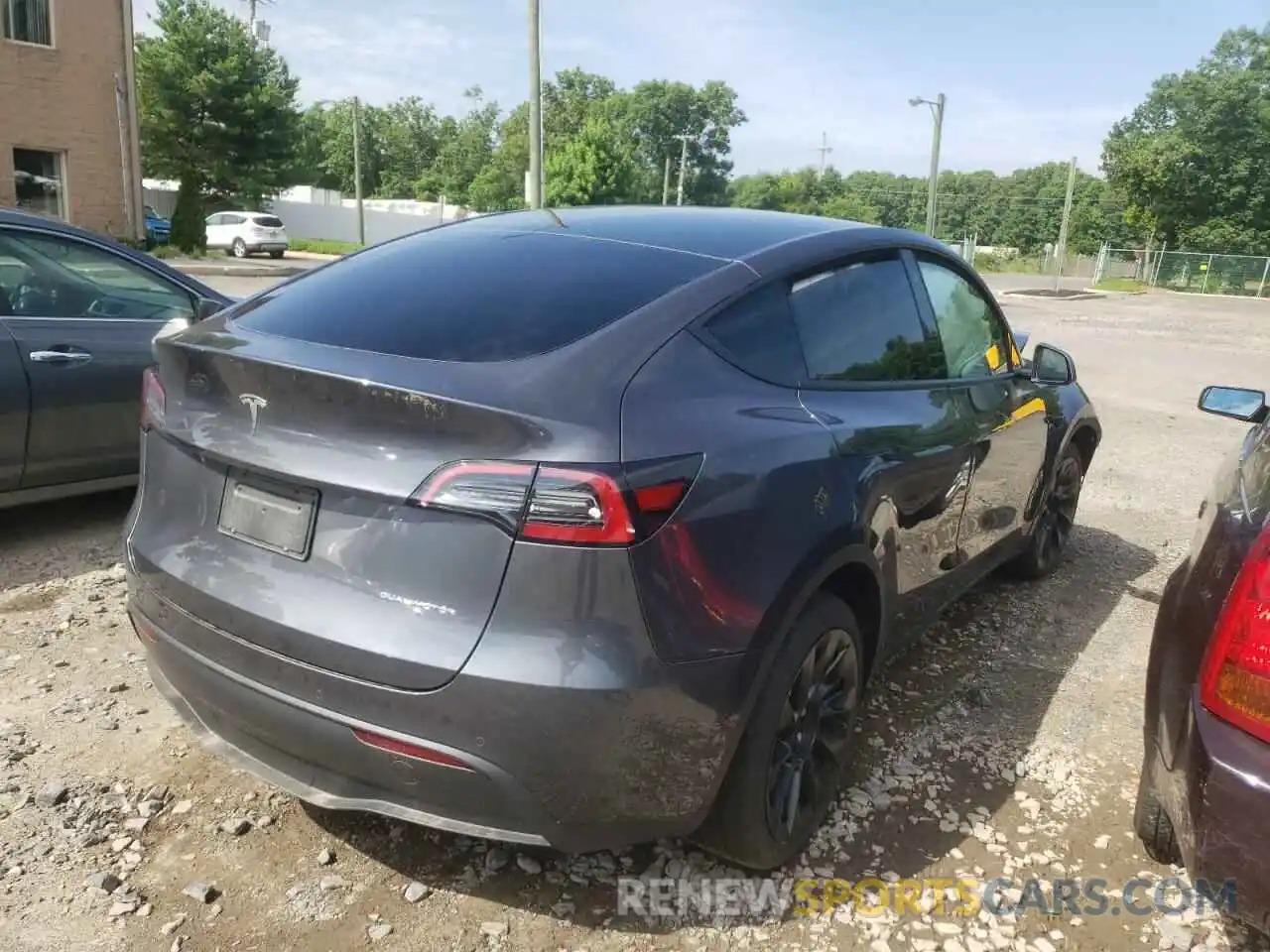 4 Photograph of a damaged car 7SAYGDEE5NF386078 TESLA MODEL Y 2022