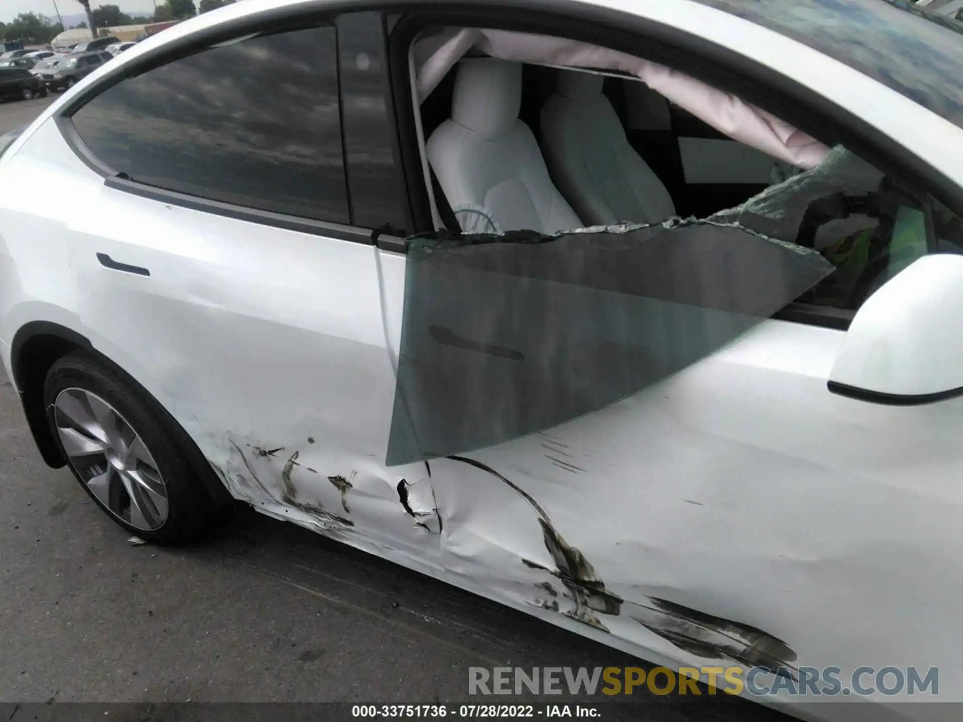 11 Photograph of a damaged car 7SAYGDEE5NF437207 TESLA MODEL Y 2022