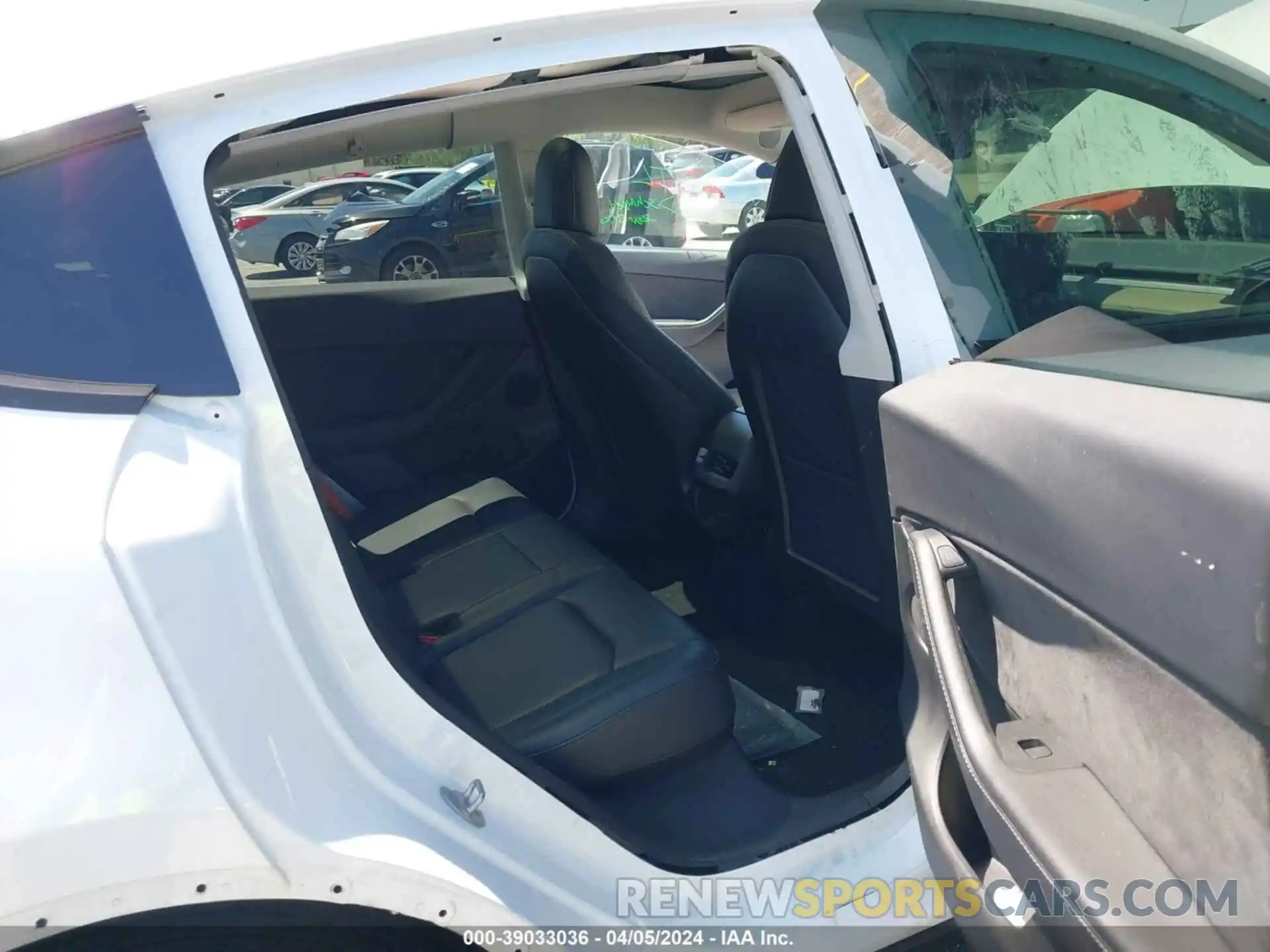 8 Photograph of a damaged car 7SAYGDEE5NF462205 TESLA MODEL Y 2022