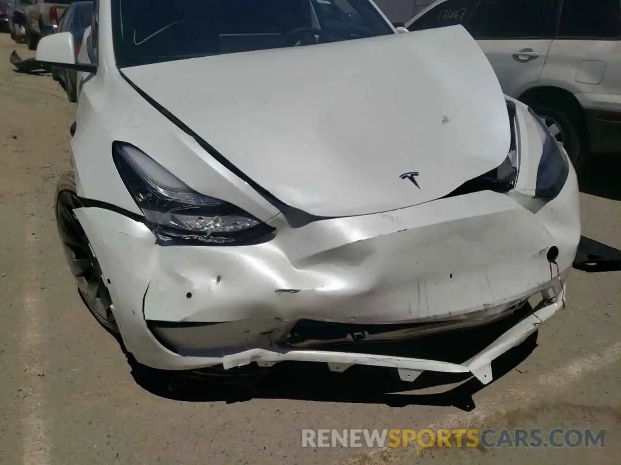 9 Photograph of a damaged car 7SAYGDEE5NF481661 TESLA MODEL Y 2022