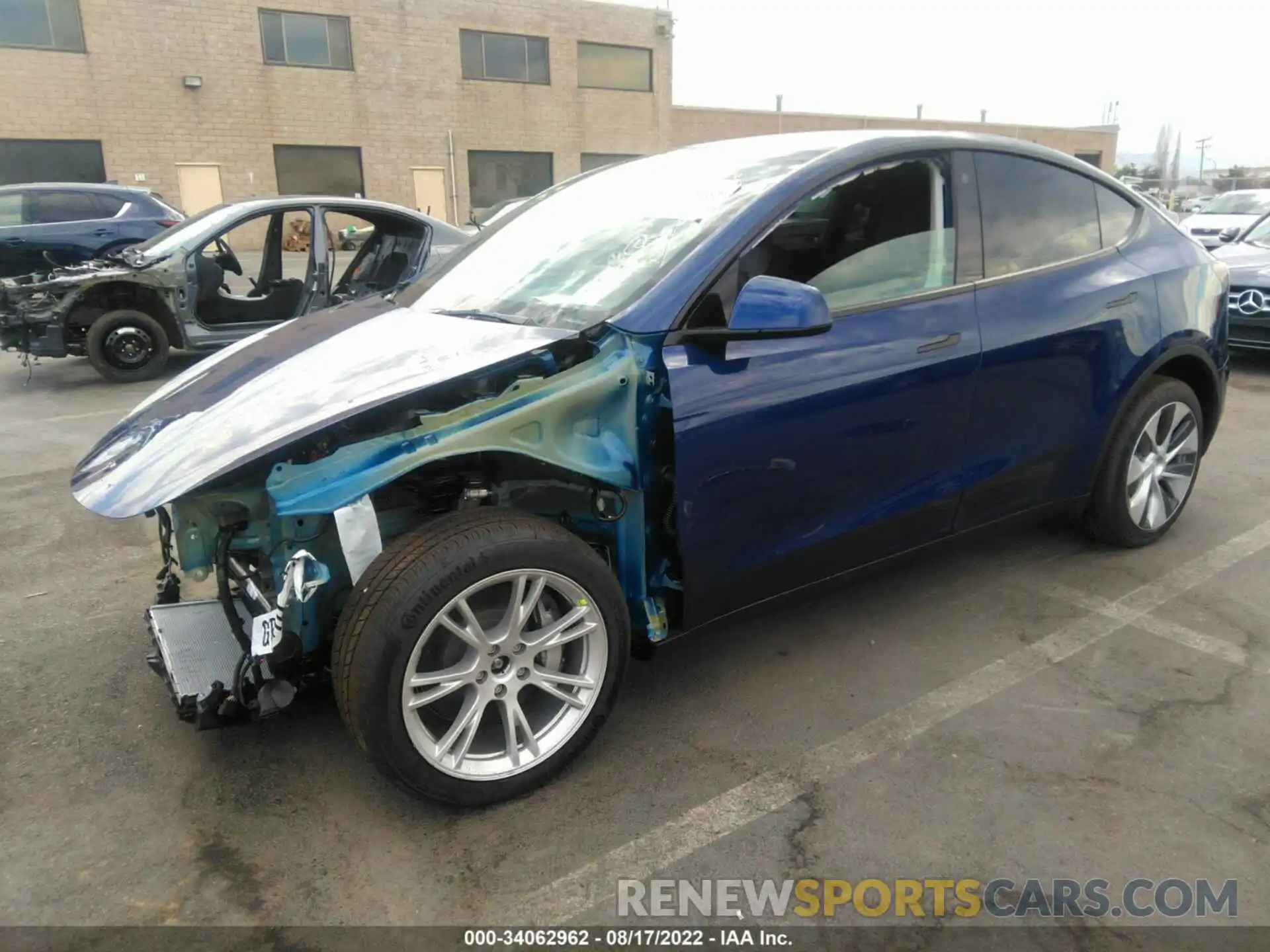 2 Photograph of a damaged car 7SAYGDEE5NF485192 TESLA MODEL Y 2022