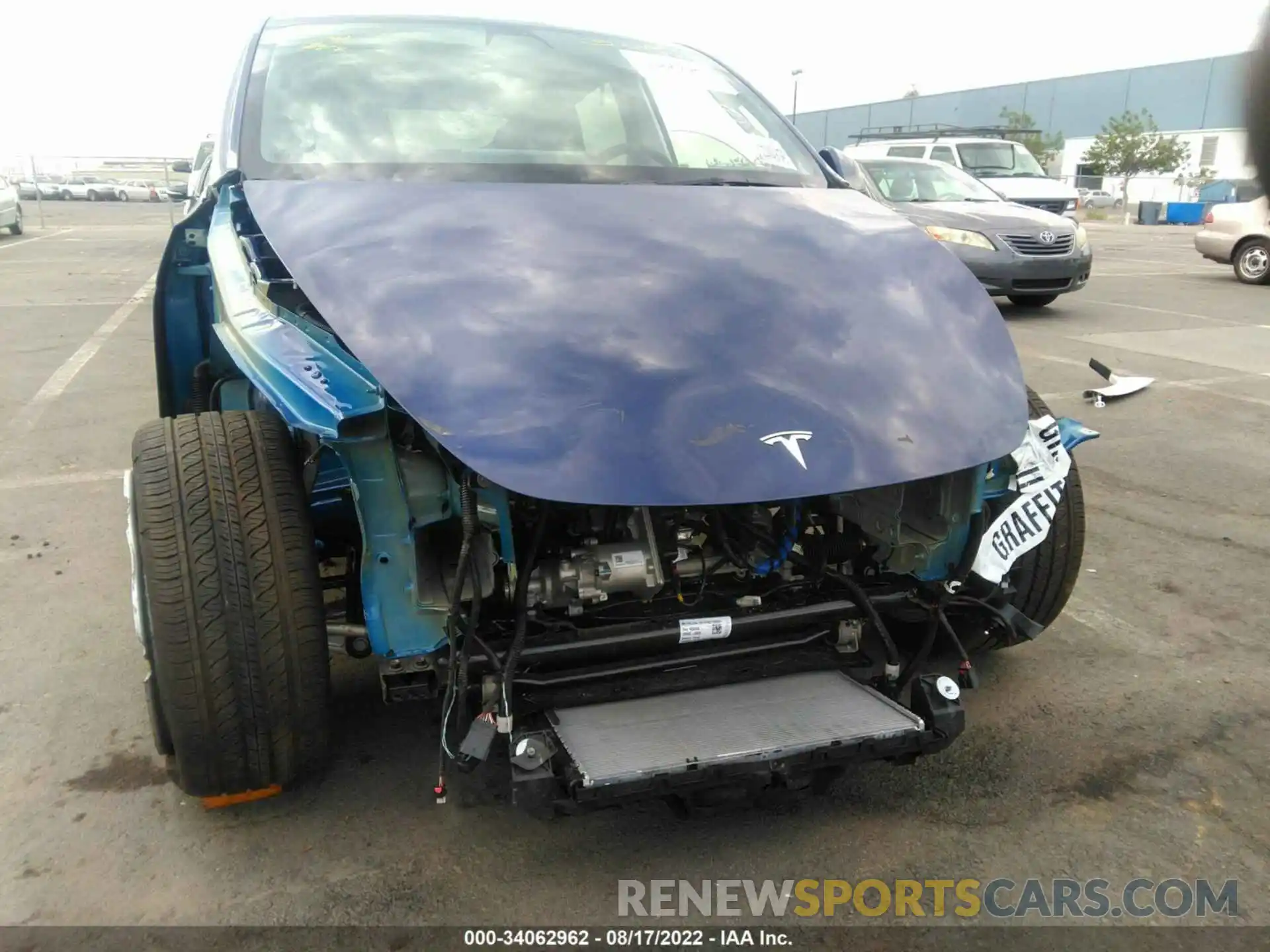 6 Photograph of a damaged car 7SAYGDEE5NF485192 TESLA MODEL Y 2022