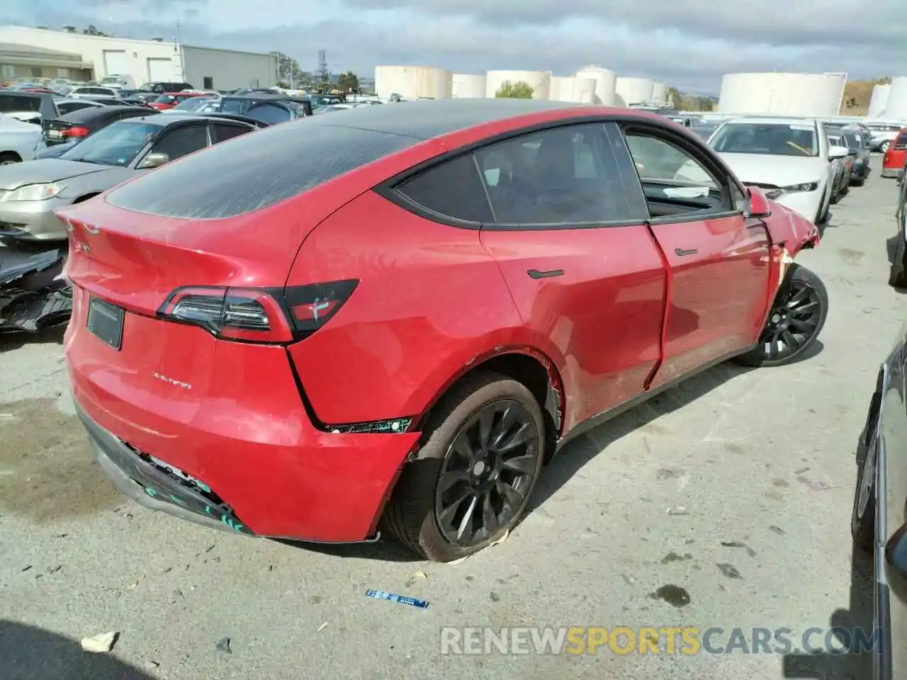 4 Photograph of a damaged car 7SAYGDEE6NF346818 TESLA MODEL Y 2022