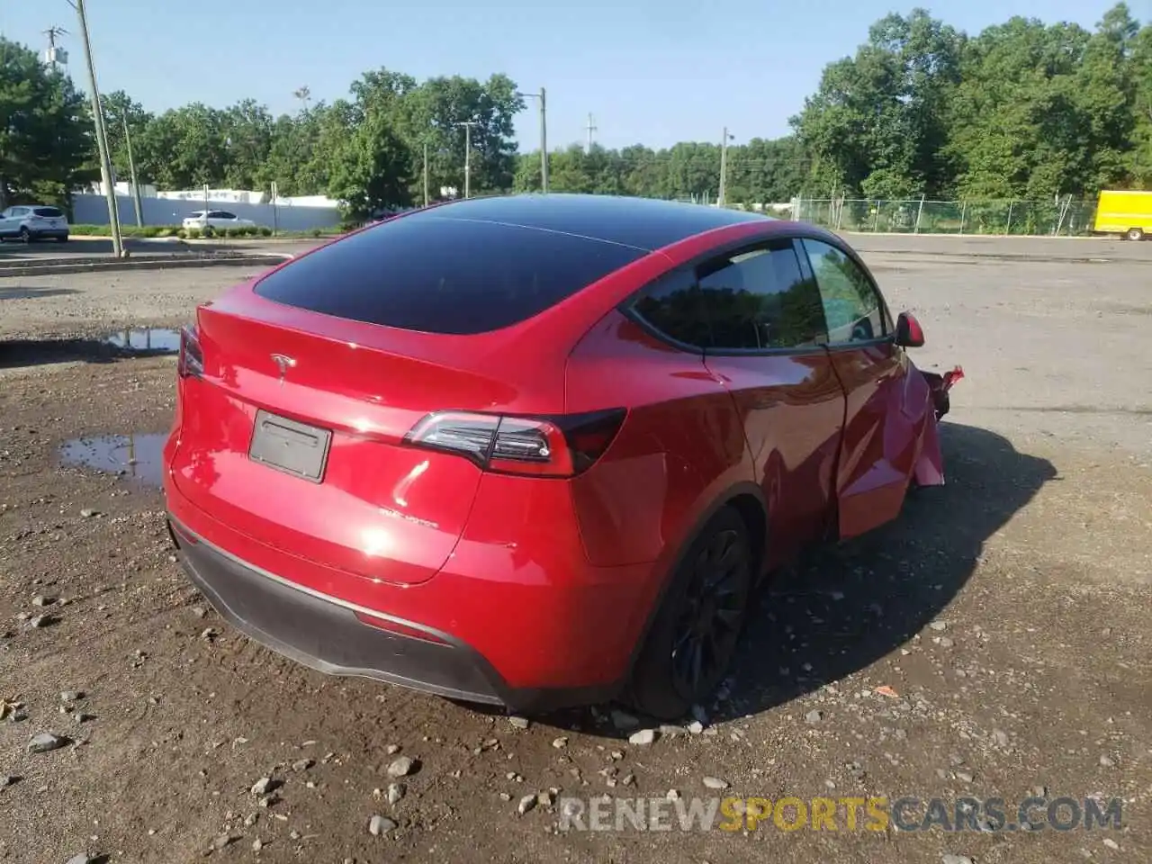 4 Photograph of a damaged car 7SAYGDEE6NF387529 TESLA MODEL Y 2022