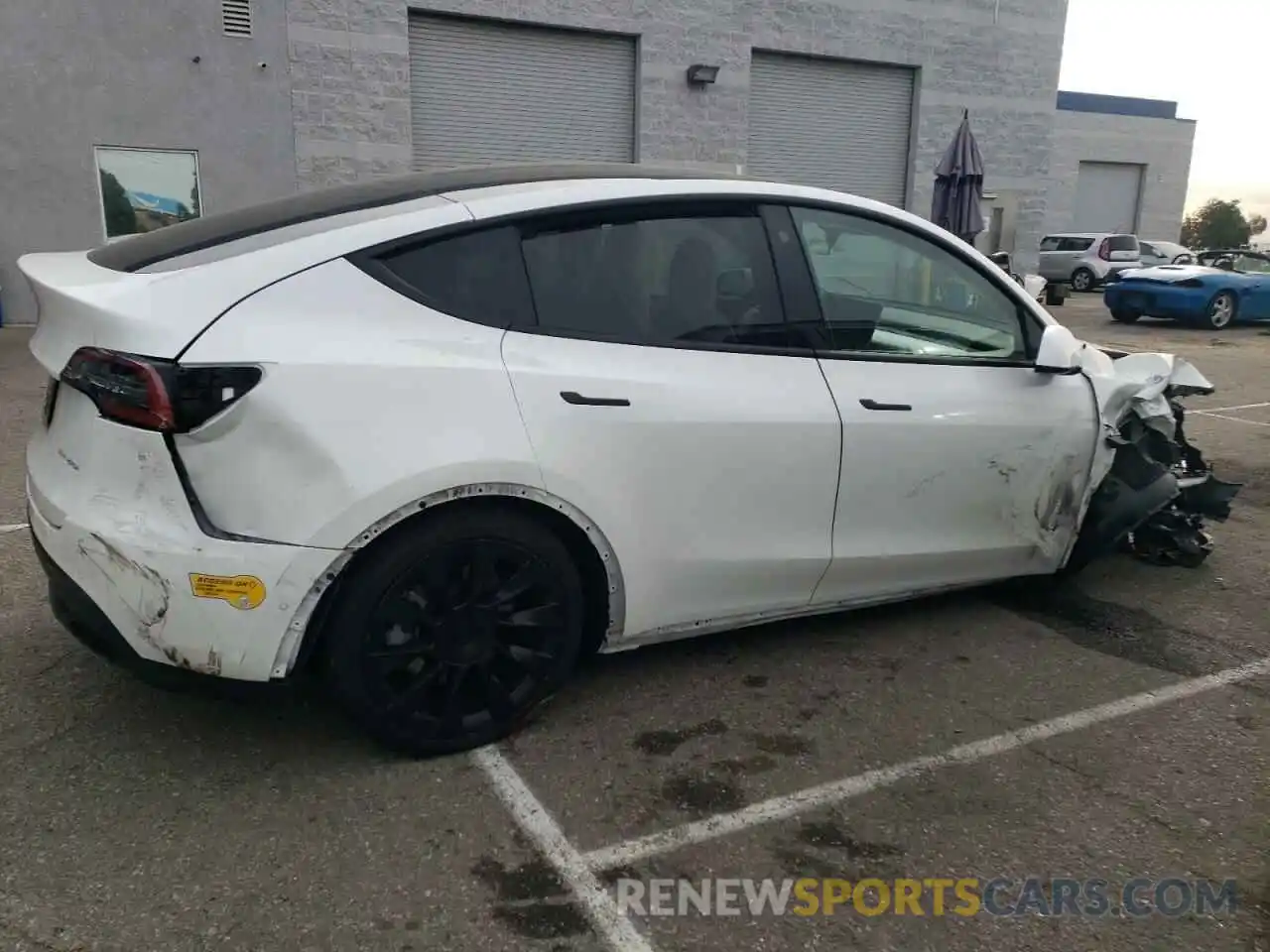 3 Photograph of a damaged car 7SAYGDEE6NF426474 TESLA MODEL Y 2022