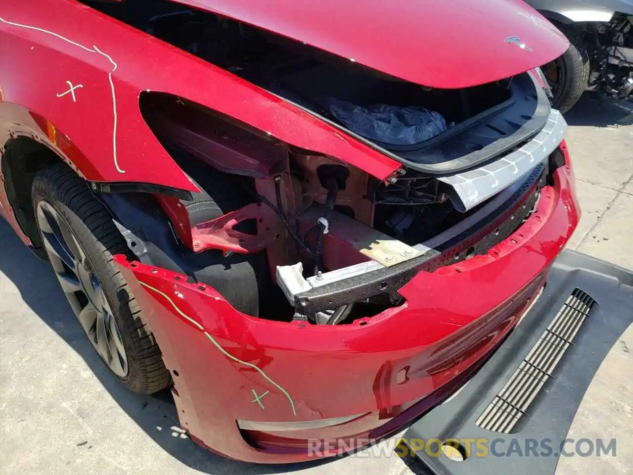 9 Photograph of a damaged car 7SAYGDEE7NF366852 TESLA MODEL Y 2022