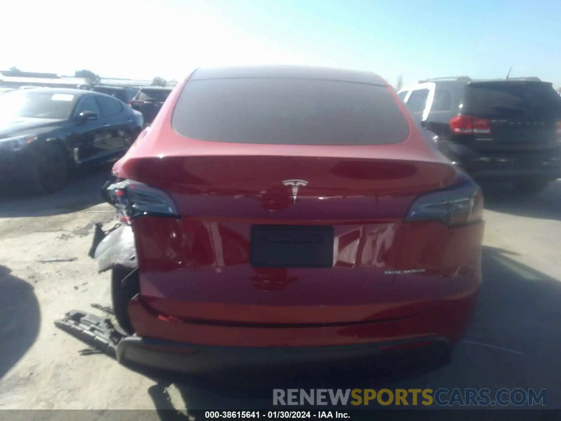 16 Photograph of a damaged car 7SAYGDEE8NF349980 TESLA MODEL Y 2022