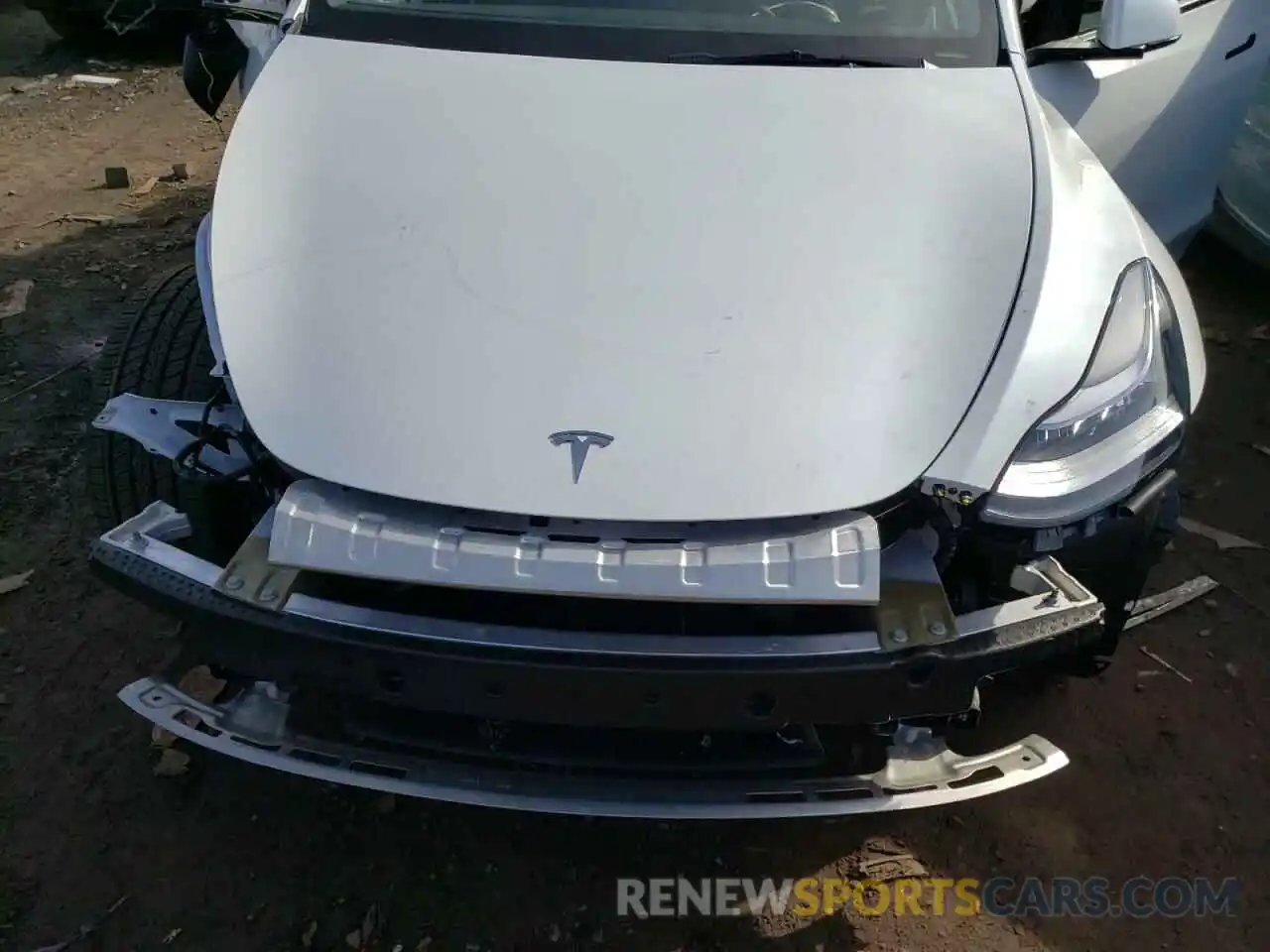 9 Photograph of a damaged car 7SAYGDEE8NF365113 TESLA MODEL Y 2022