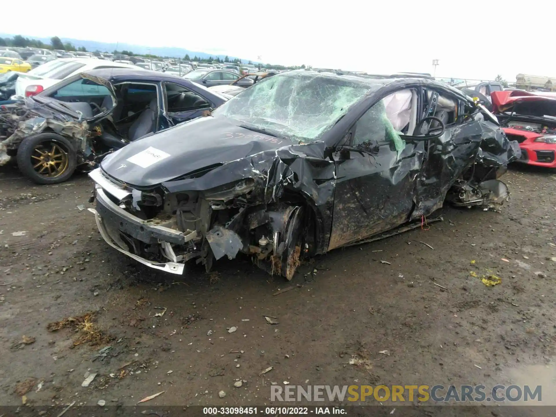 2 Photograph of a damaged car 7SAYGDEE8NF371431 TESLA MODEL Y 2022