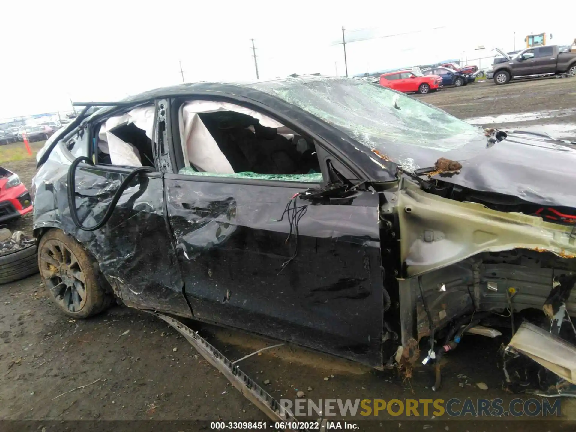 6 Photograph of a damaged car 7SAYGDEE8NF371431 TESLA MODEL Y 2022