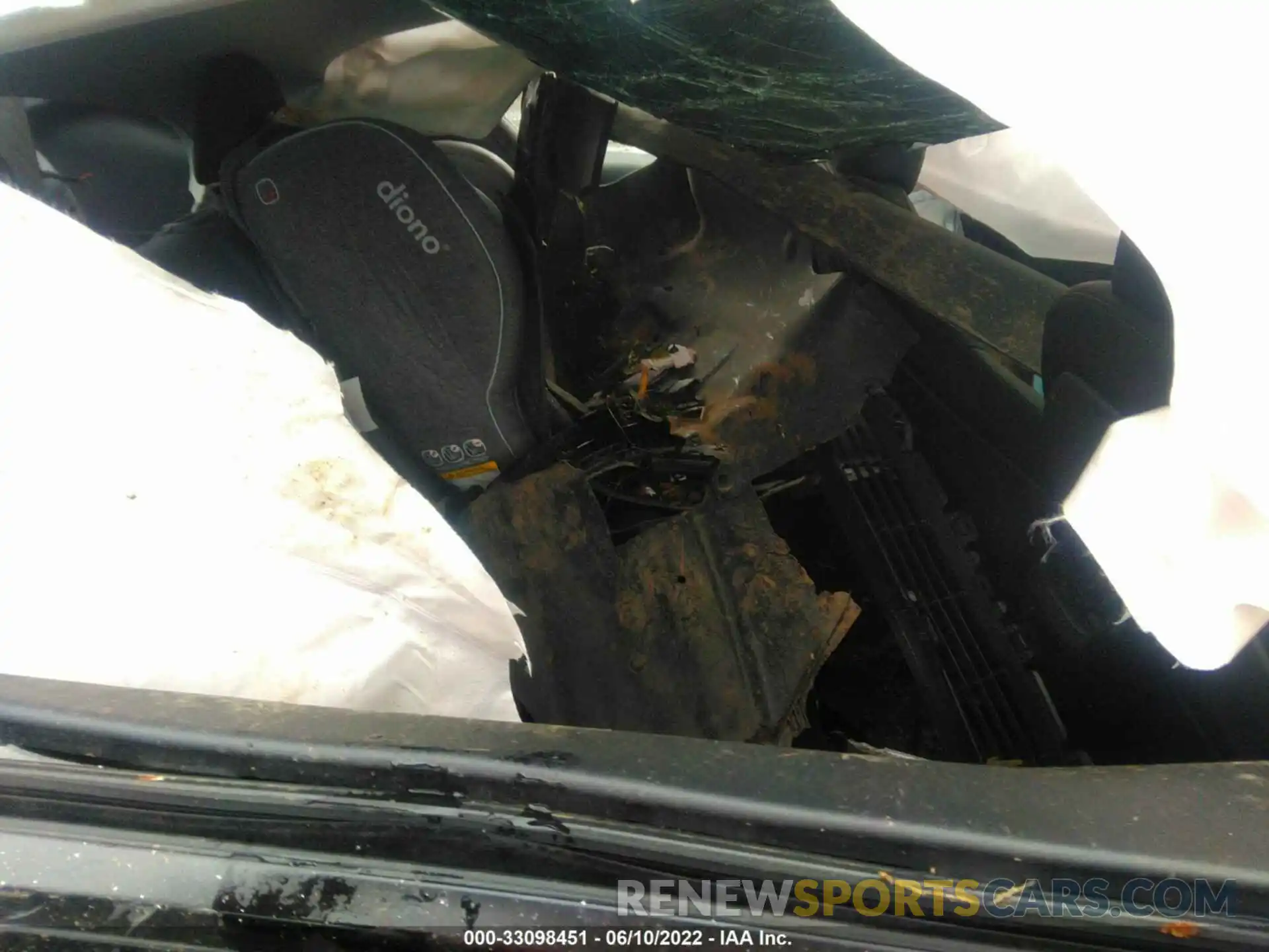 8 Photograph of a damaged car 7SAYGDEE8NF371431 TESLA MODEL Y 2022