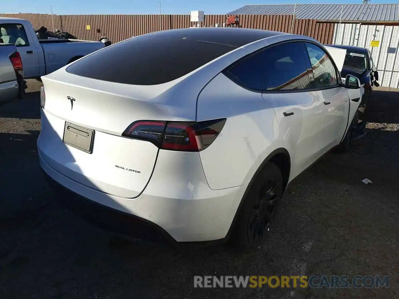 4 Photograph of a damaged car 7SAYGDEE8NF480553 TESLA MODEL Y 2022