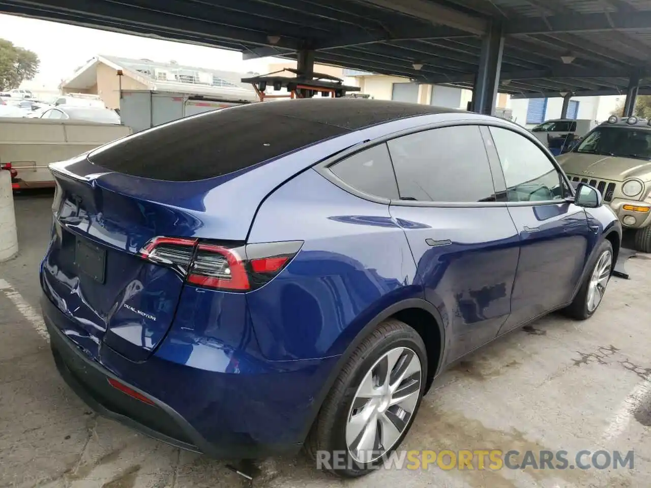 4 Фотография поврежденного автомобиля 7SAYGDEE8NF493643 TESLA MODEL Y 2022