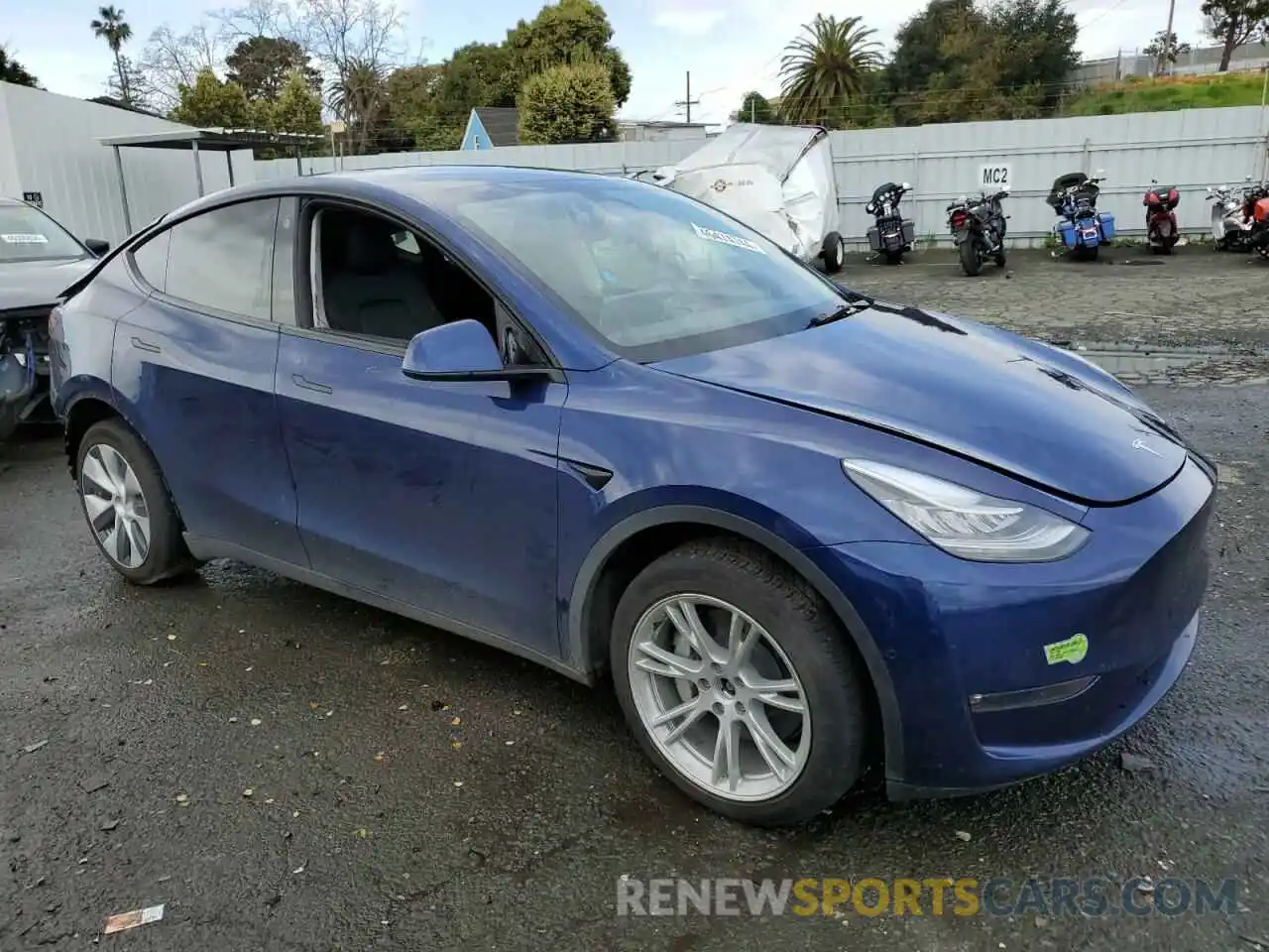 4 Фотография поврежденного автомобиля 7SAYGDEE8NF576490 TESLA MODEL Y 2022