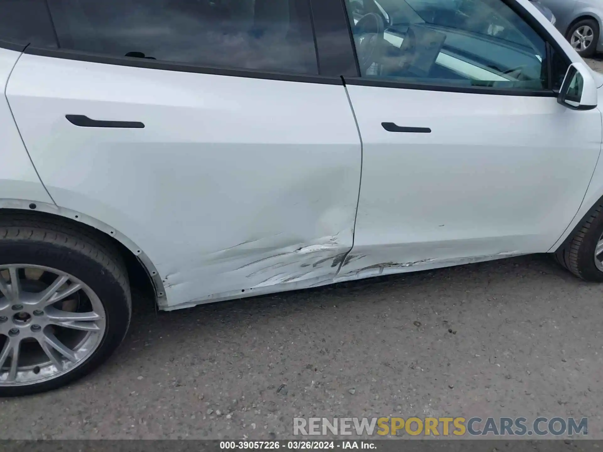 6 Photograph of a damaged car 7SAYGDEE8NF576604 TESLA MODEL Y 2022