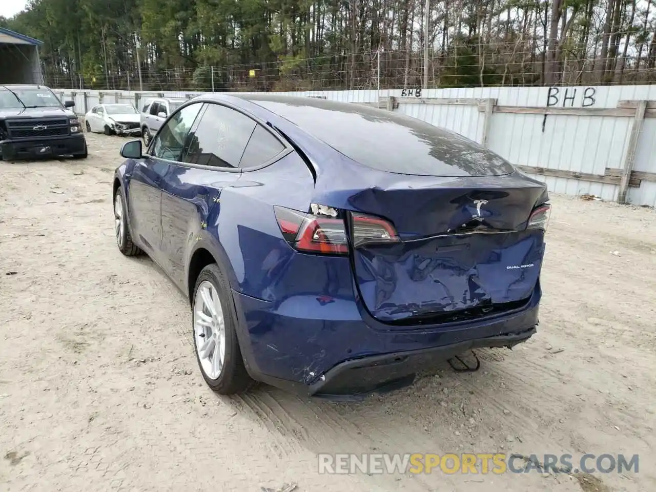 3 Photograph of a damaged car 7SAYGDEE9NF357330 TESLA MODEL Y 2022