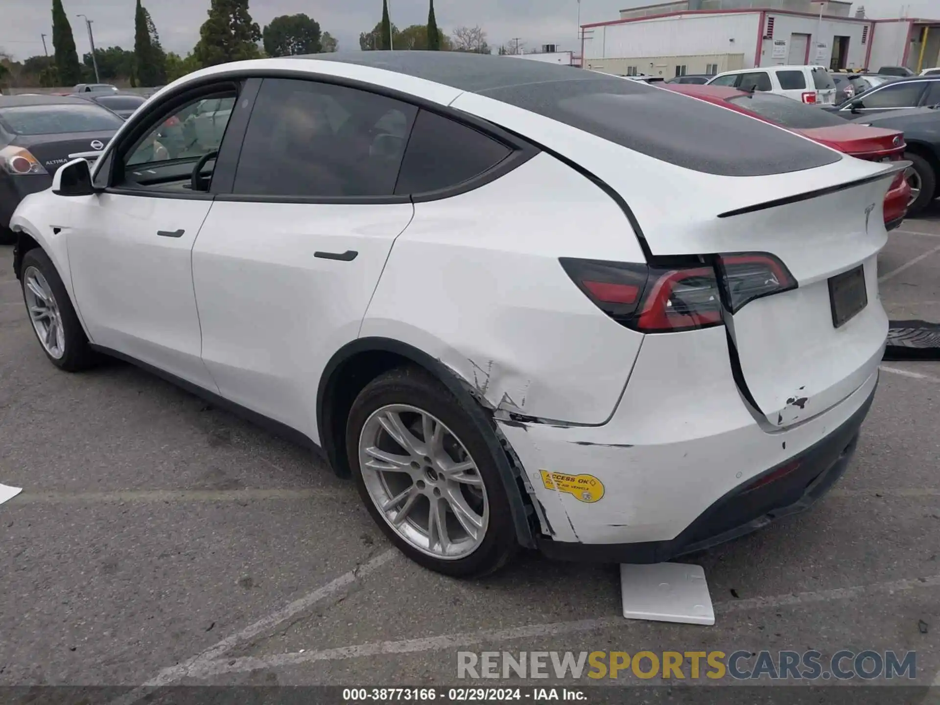 3 Photograph of a damaged car 7SAYGDEE9NF369607 TESLA MODEL Y 2022