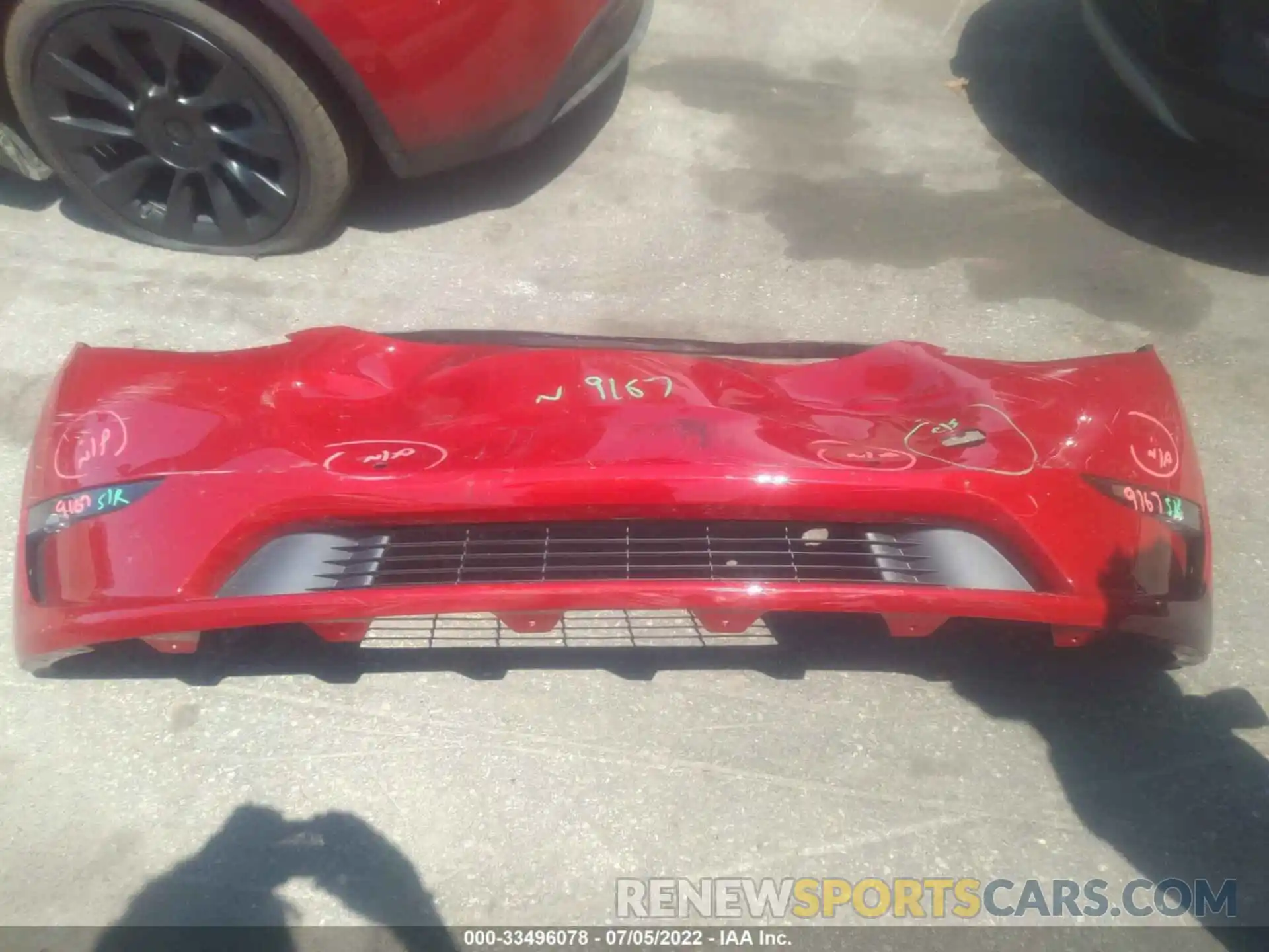 12 Photograph of a damaged car 7SAYGDEE9NF386472 TESLA MODEL Y 2022