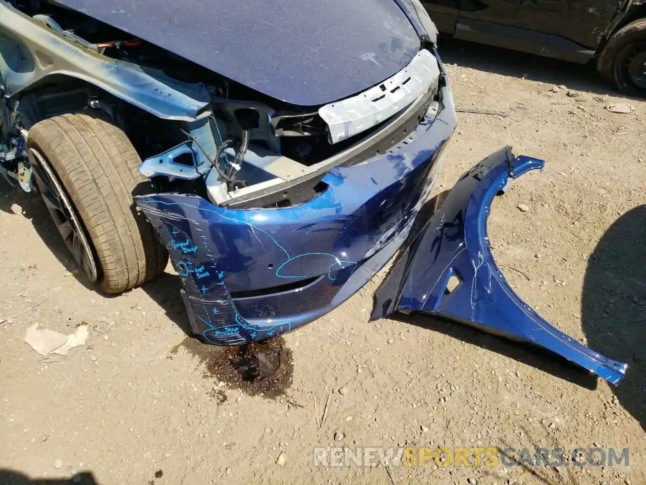 9 Photograph of a damaged car 7SAYGDEE9NF387430 TESLA MODEL Y 2022