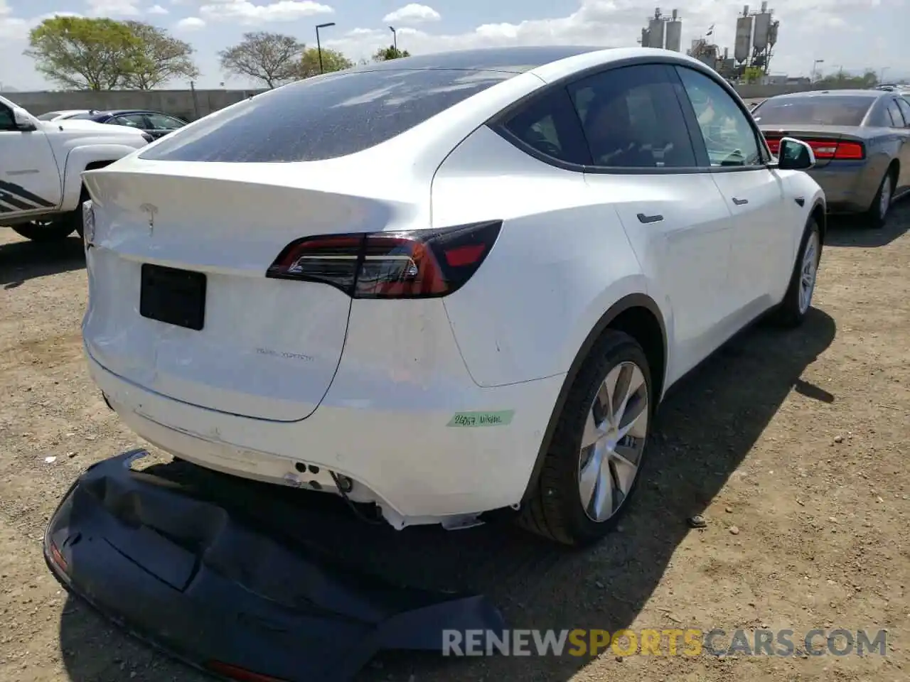 4 Photograph of a damaged car 7SAYGDEE9NF389811 TESLA MODEL Y 2022