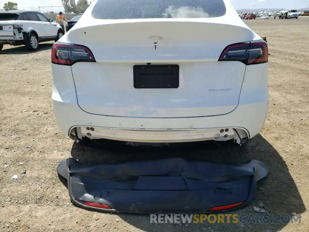 9 Photograph of a damaged car 7SAYGDEE9NF389811 TESLA MODEL Y 2022