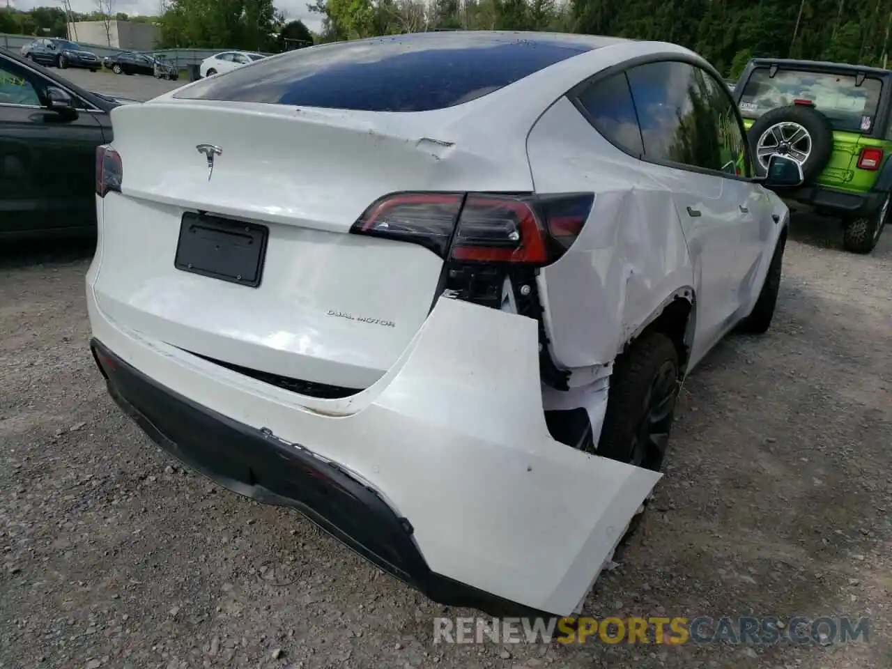 4 Photograph of a damaged car 7SAYGDEE9NF436514 TESLA MODEL Y 2022