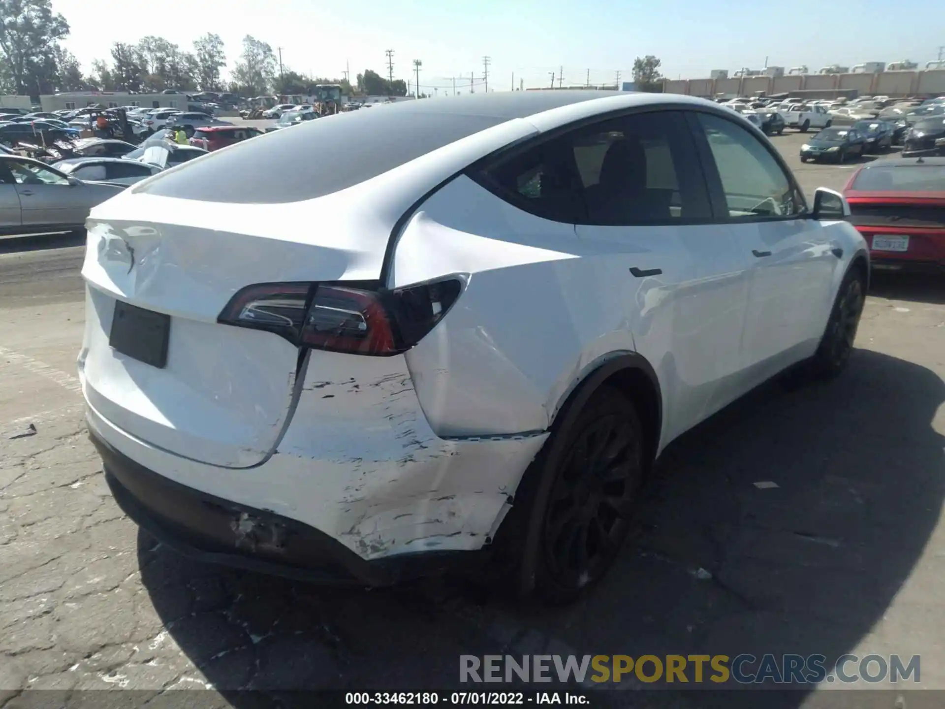 4 Photograph of a damaged car 7SAYGDEE9NF444225 TESLA MODEL Y 2022