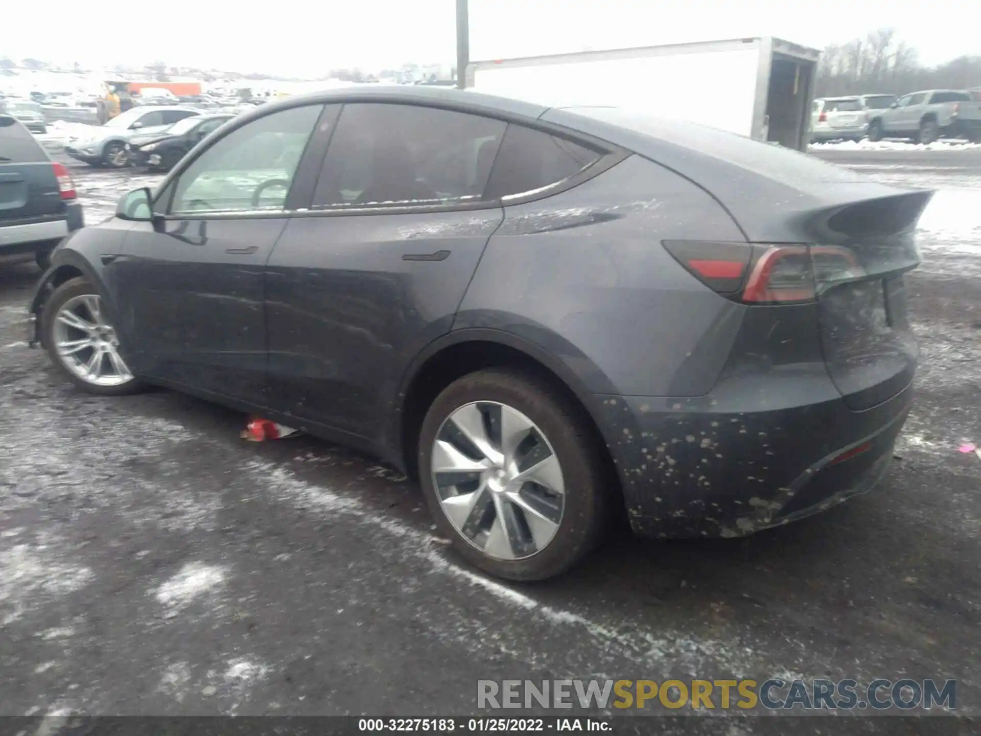 3 Photograph of a damaged car 7SAYGDEEXNF308010 TESLA MODEL Y 2022