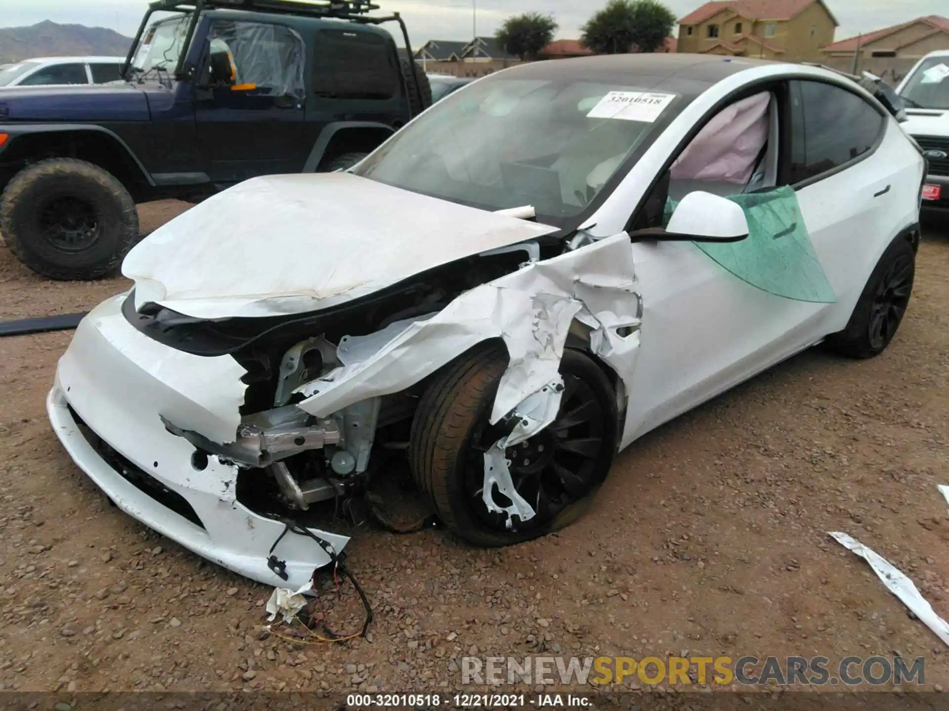 2 Photograph of a damaged car 7SAYGDEEXNF330282 TESLA MODEL Y 2022