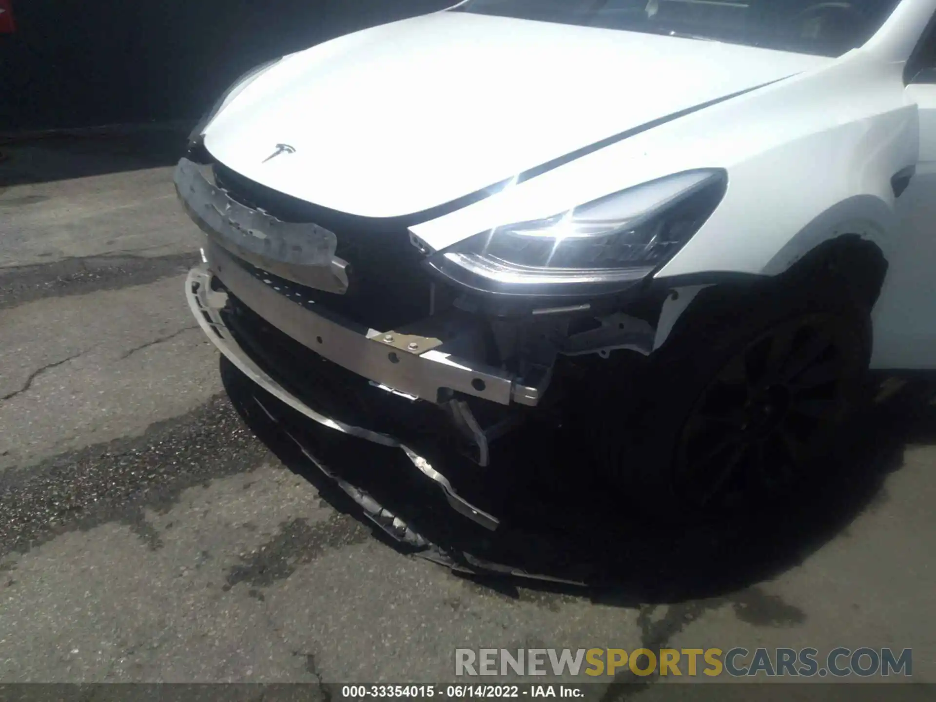 6 Photograph of a damaged car 7SAYGDEEXNF364173 TESLA MODEL Y 2022