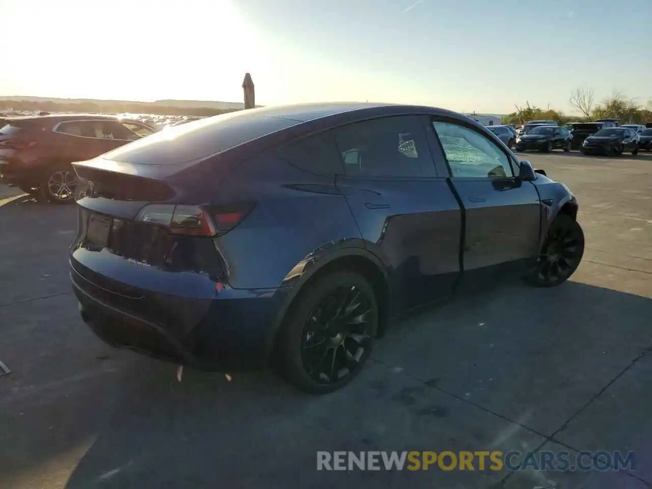 3 Photograph of a damaged car 7SAYGDEEXNF480084 TESLA MODEL Y 2022