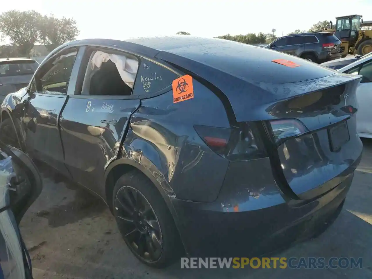 2 Photograph of a damaged car 7SAYGDEEXNF481767 TESLA MODEL Y 2022