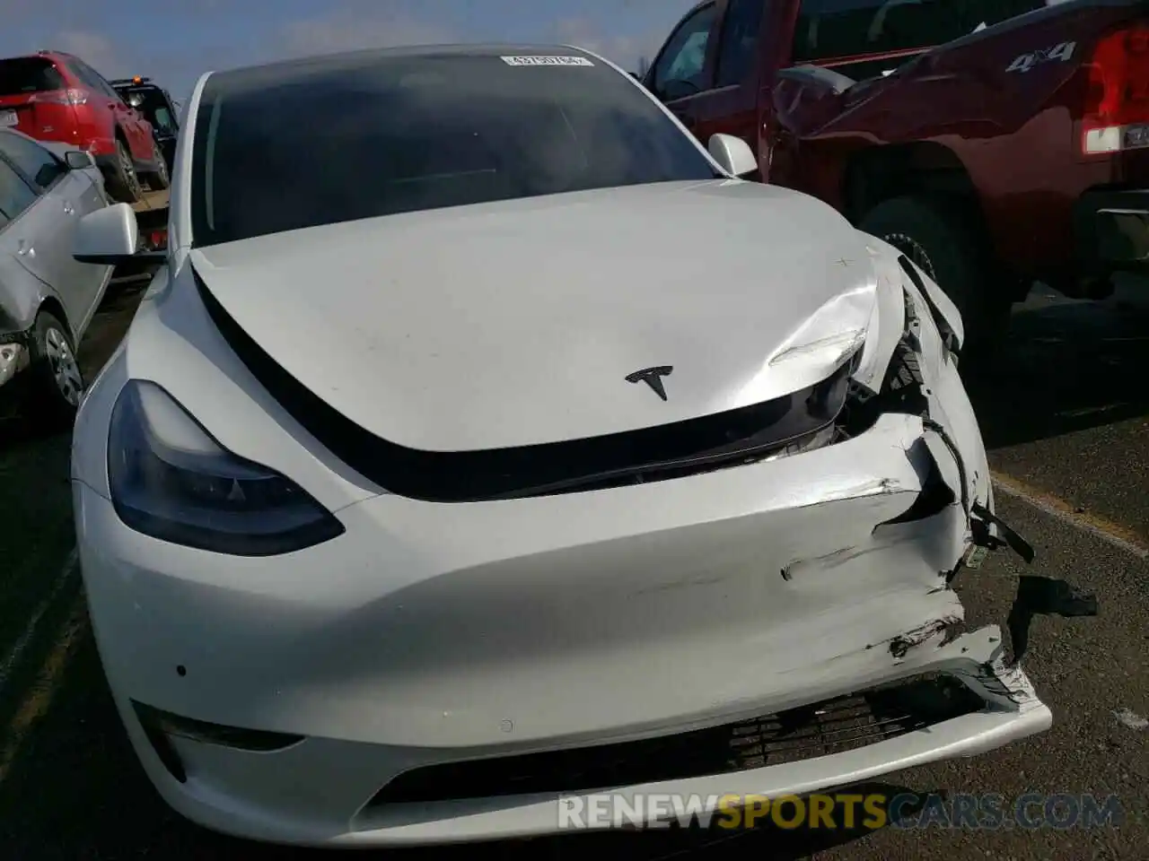 5 Photograph of a damaged car 7SAYGDEF0NF352204 TESLA MODEL Y 2022