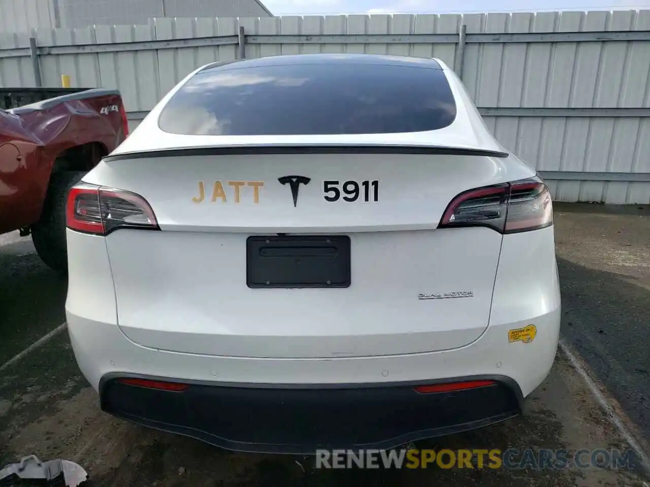 6 Photograph of a damaged car 7SAYGDEF0NF352204 TESLA MODEL Y 2022