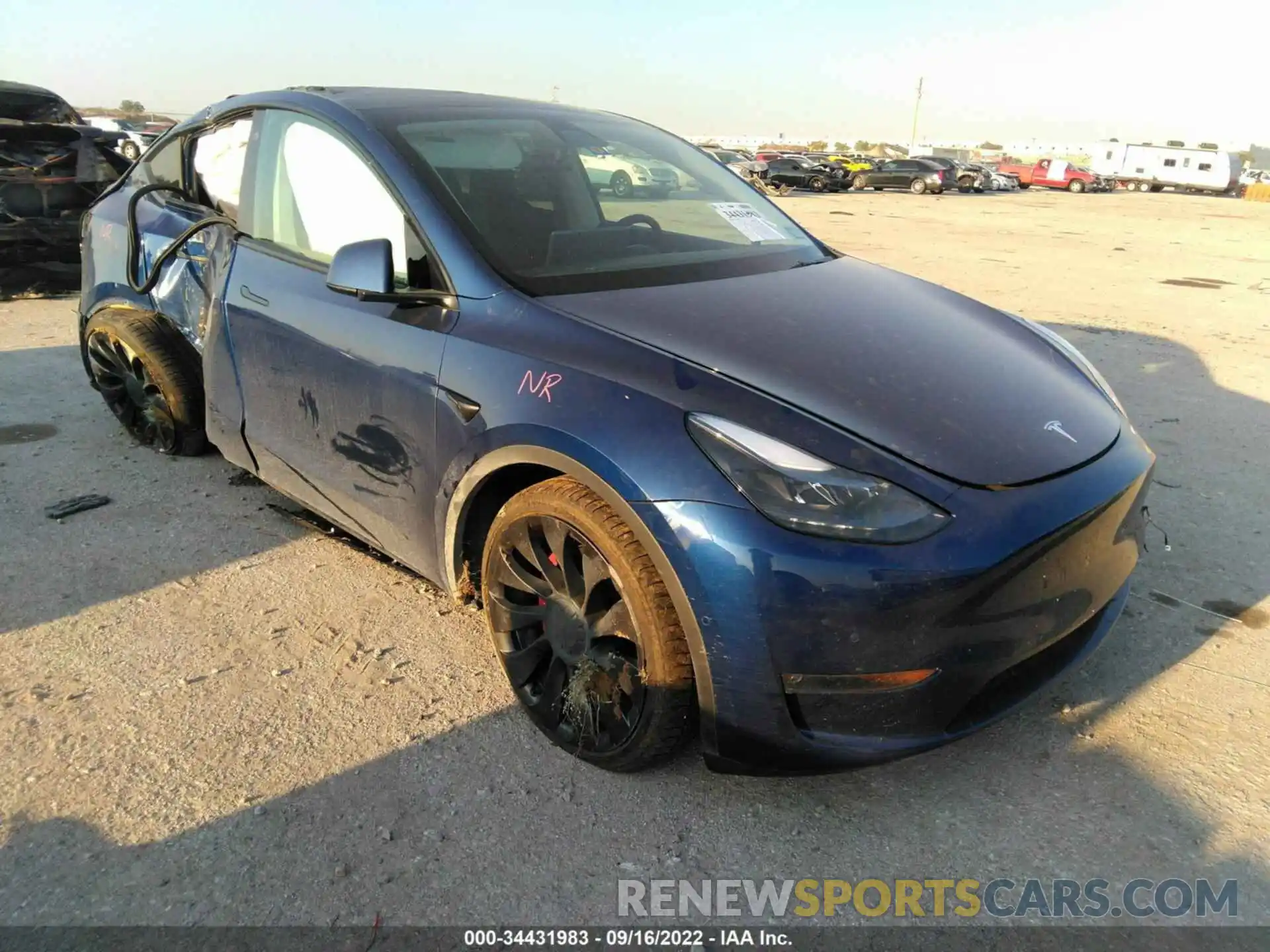 1 Photograph of a damaged car 7SAYGDEF0NF373070 TESLA MODEL Y 2022