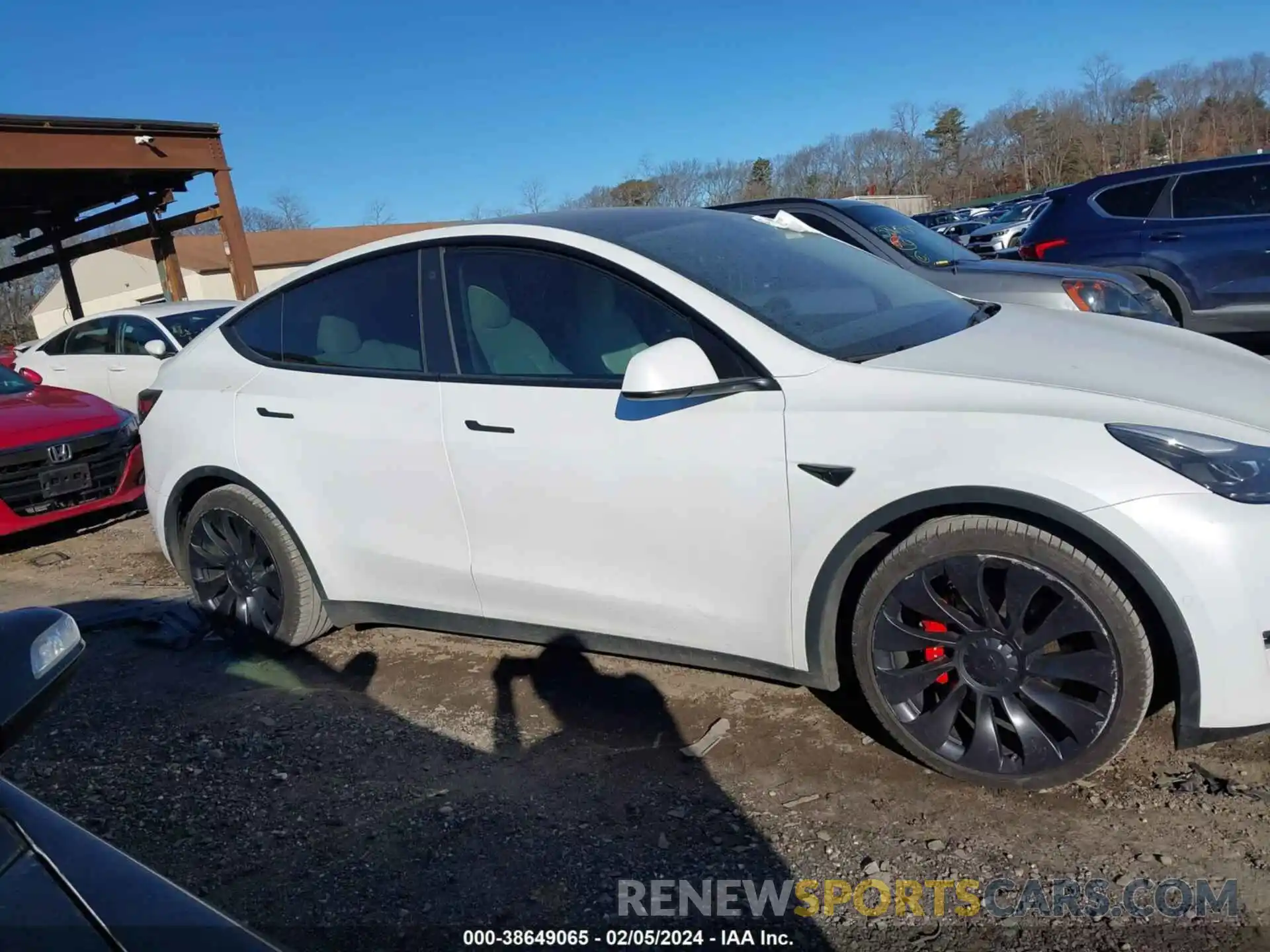 13 Photograph of a damaged car 7SAYGDEF0NF462587 TESLA MODEL Y 2022